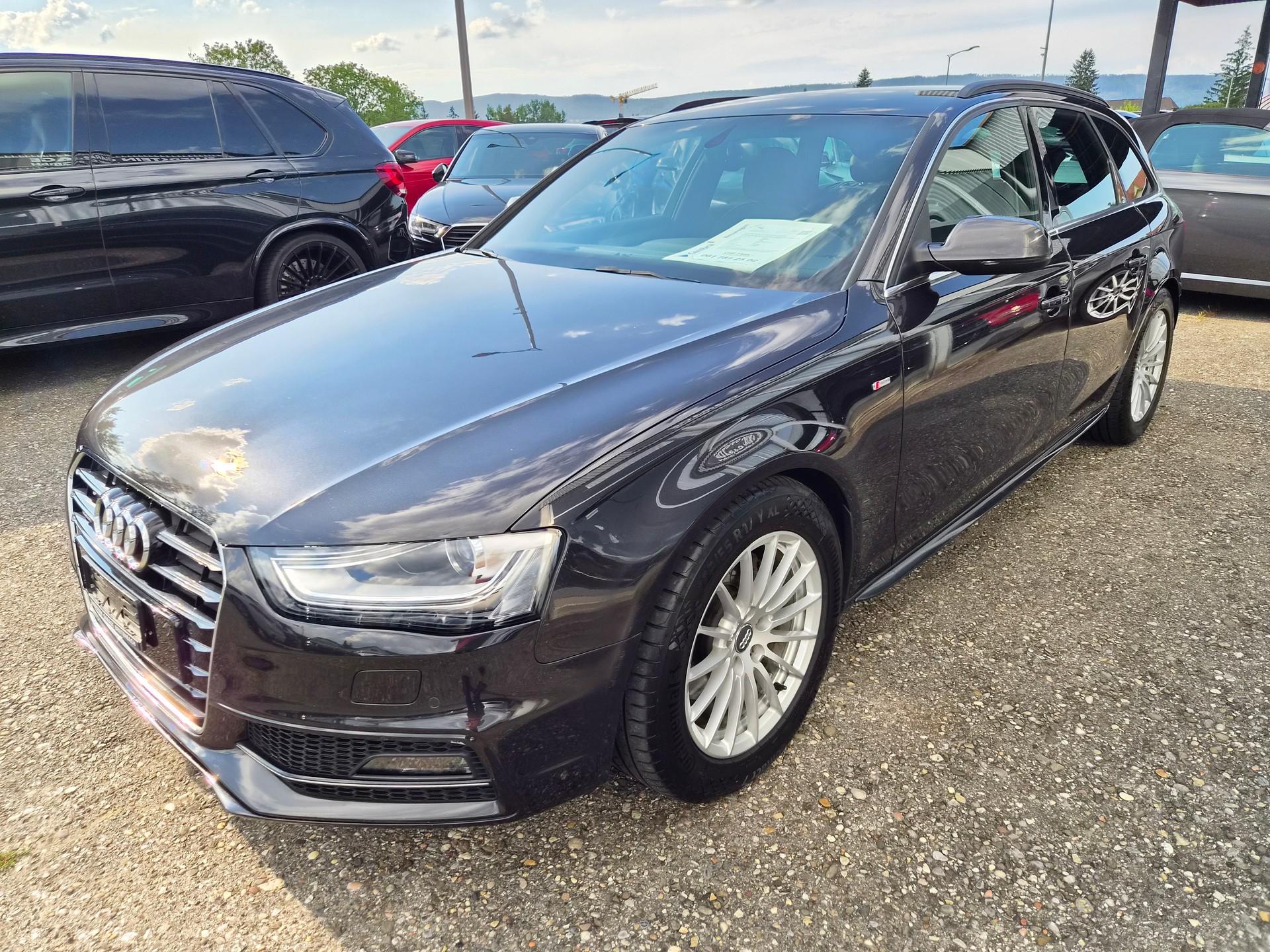 AUDI A4 Avant 2.0 TDI quattro S-Line-showroom-element-2