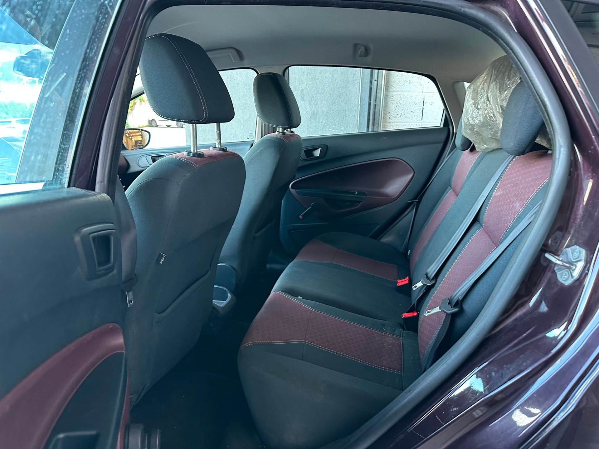 FORD Fiesta 1.6 16V Titanium-image-8