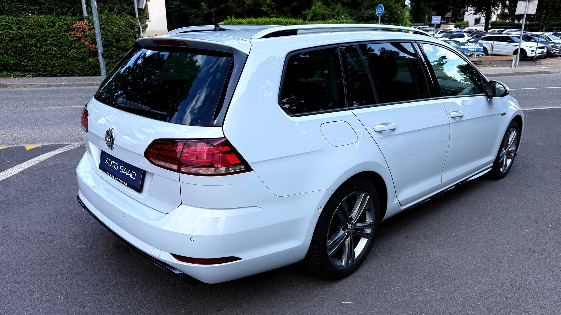 VW Golf Variant 1.4 TSI Lounge RLine DSG-image-5