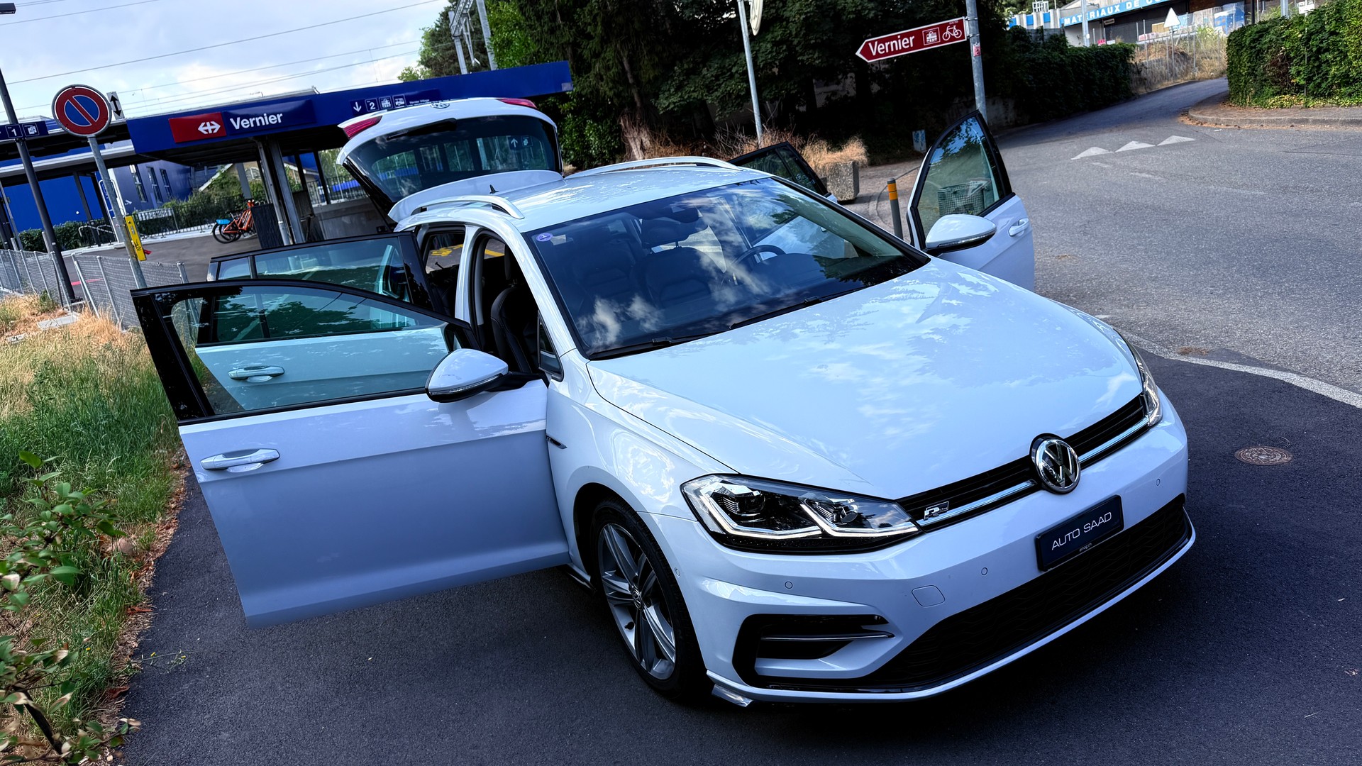 VW Golf Variant 1.4 TSI Lounge RLine DSG-image-14