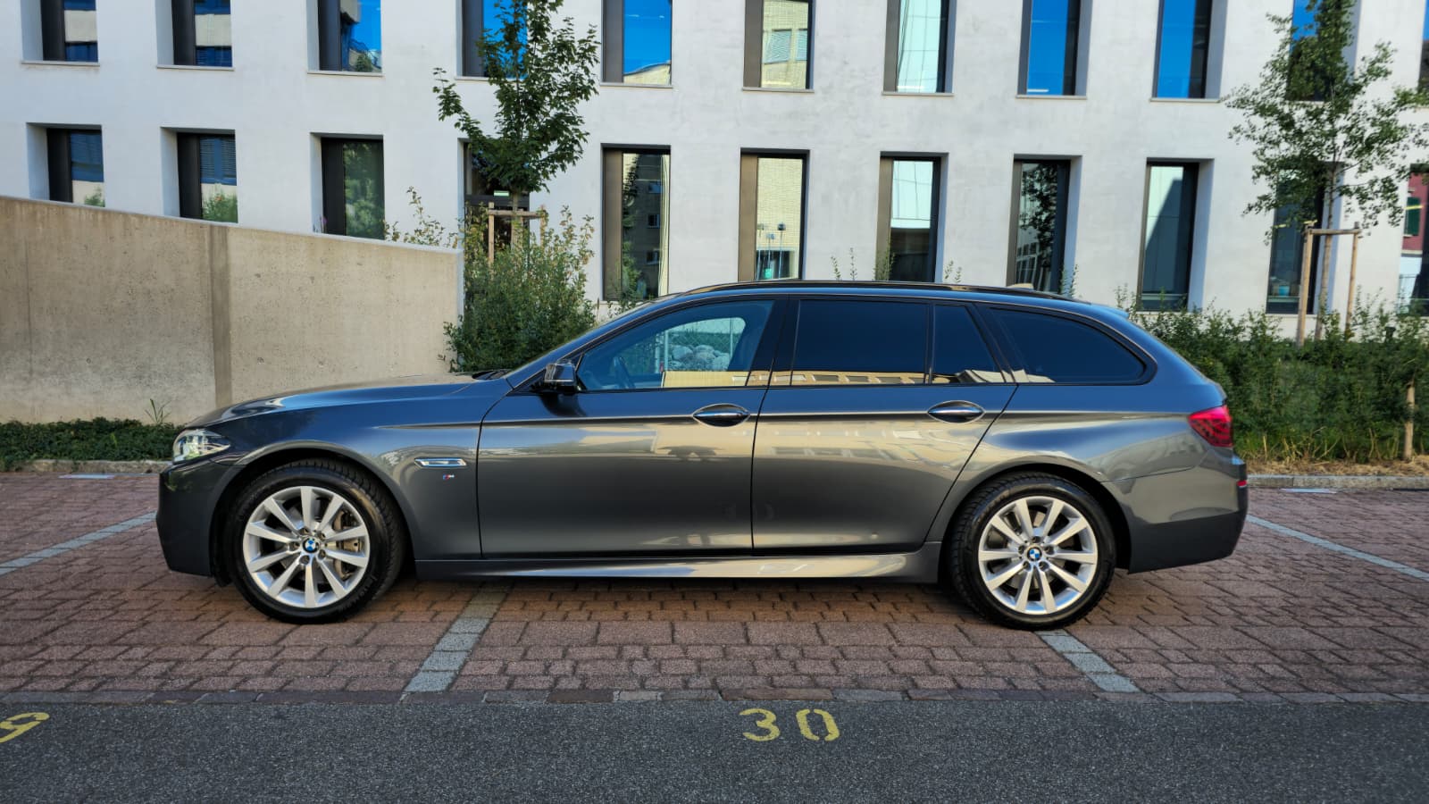 BMW 535d Steptronic M-Paket| Facelift Modell| Frisch ab MFK| Service gepflegt| Top Ausstattung| 14-image-4