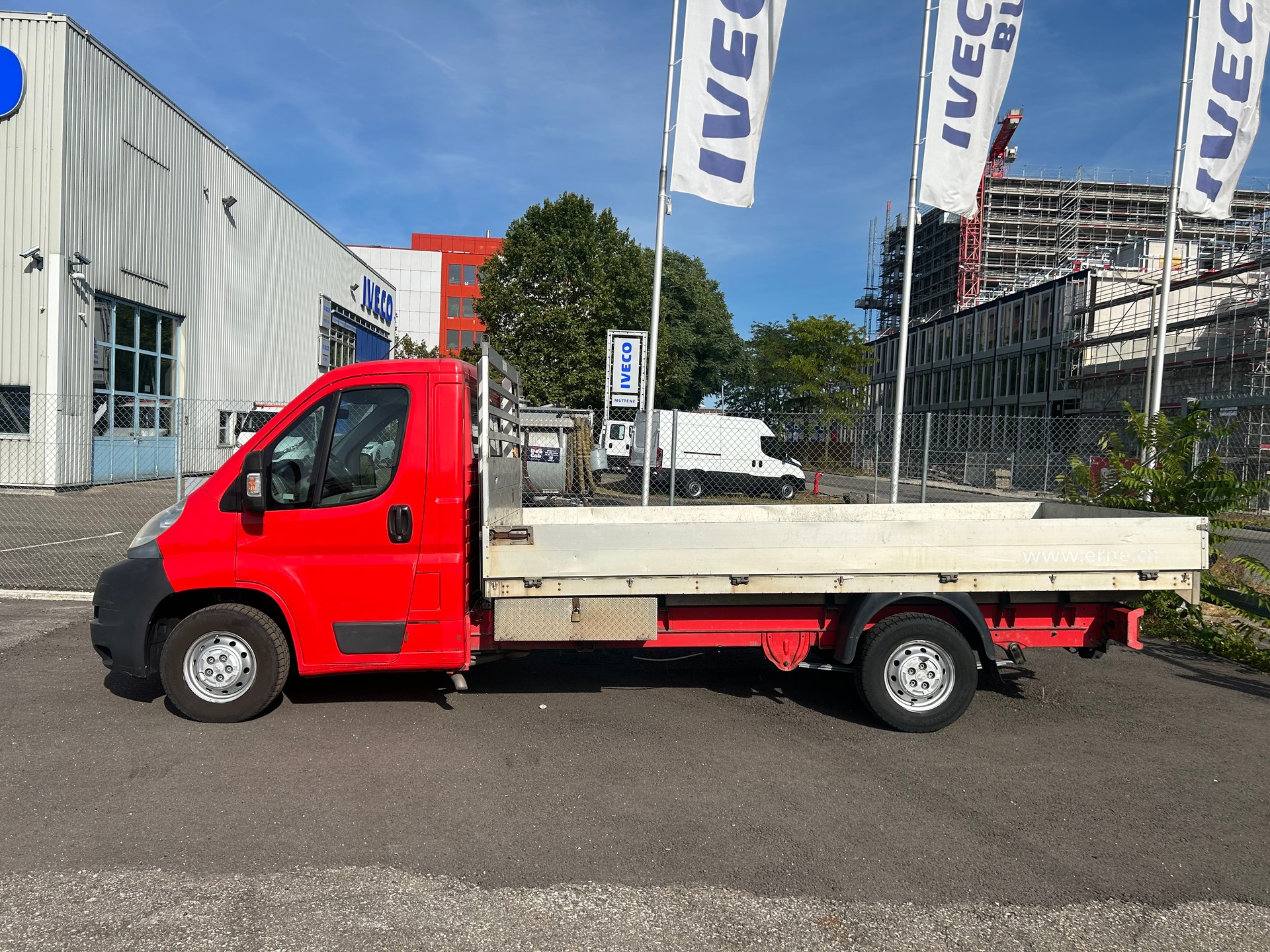 PEUGEOT Boxer 2.2 HDI 335 L4-image-1