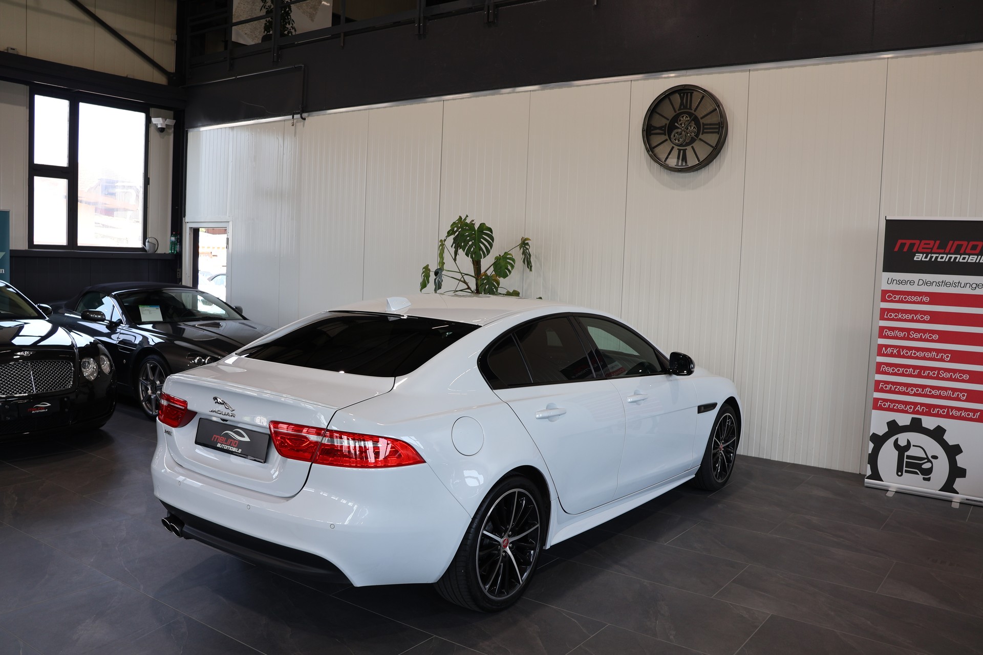 JAGUAR XE 20d Landmark AWD Automat-image-9
