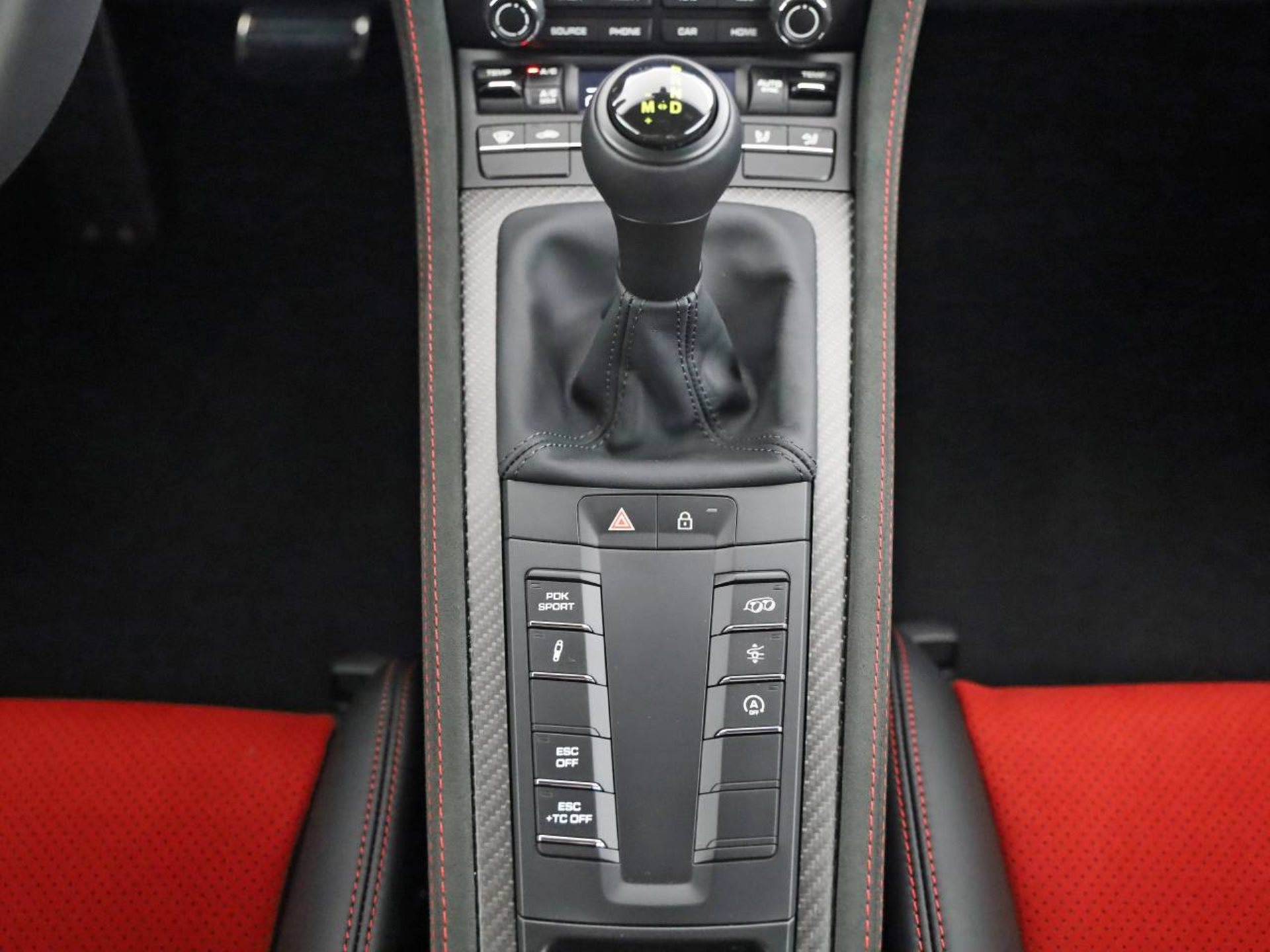 PORSCHE 718 Spyder RS-image-17