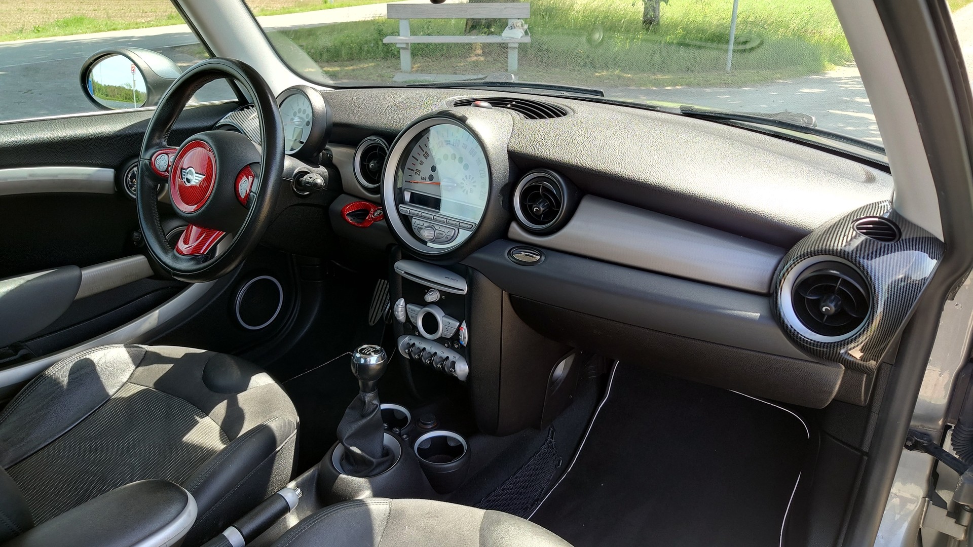 MINI Cooper S-image-10