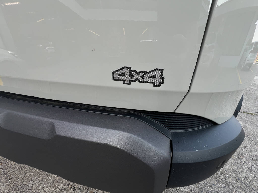 DACIA Duster 1.2 Hybrid Extreme 4WD-image-14
