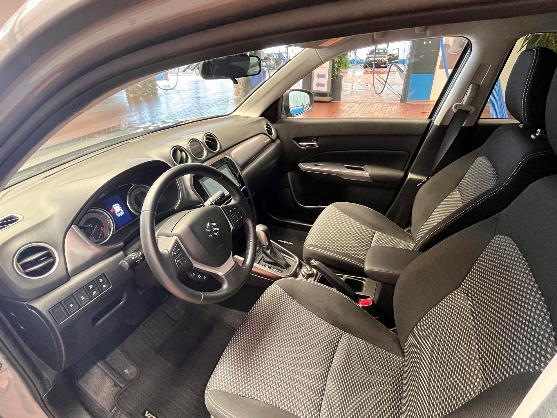 SUZUKI 1.4 T Piz Sulai Hybrid 4x4-image-2
