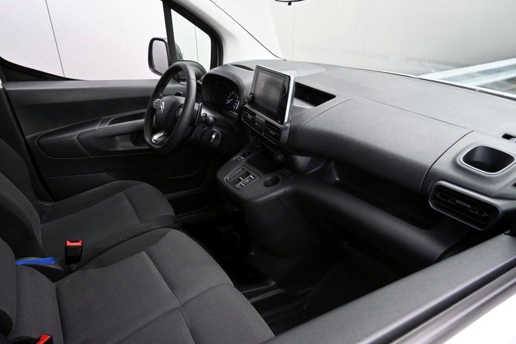 CITROEN Berlingo Van 1.2 Pure Tech 130 s/s Club EAT8 1000kg-image-6