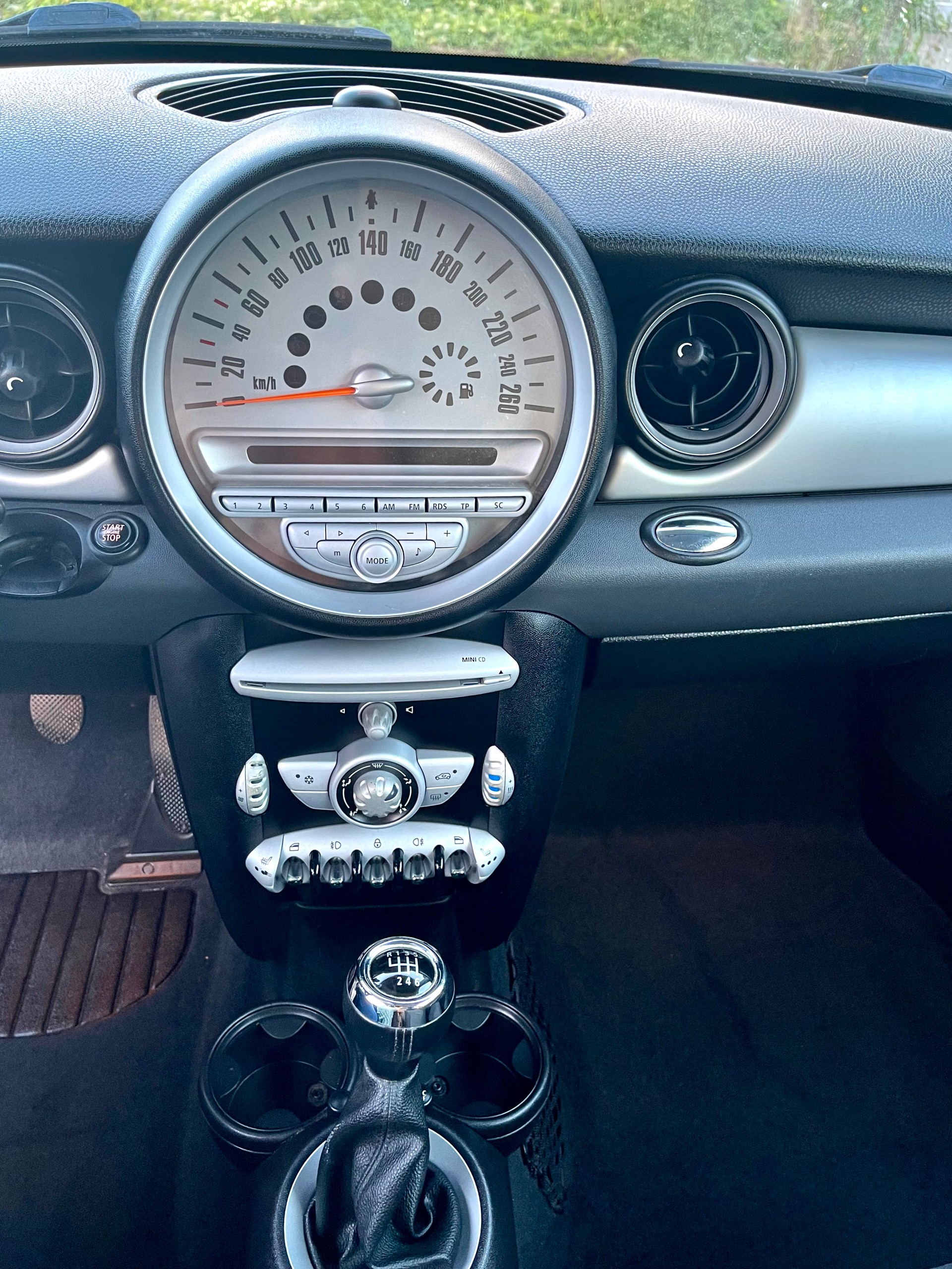 MINI Cooper-image-19