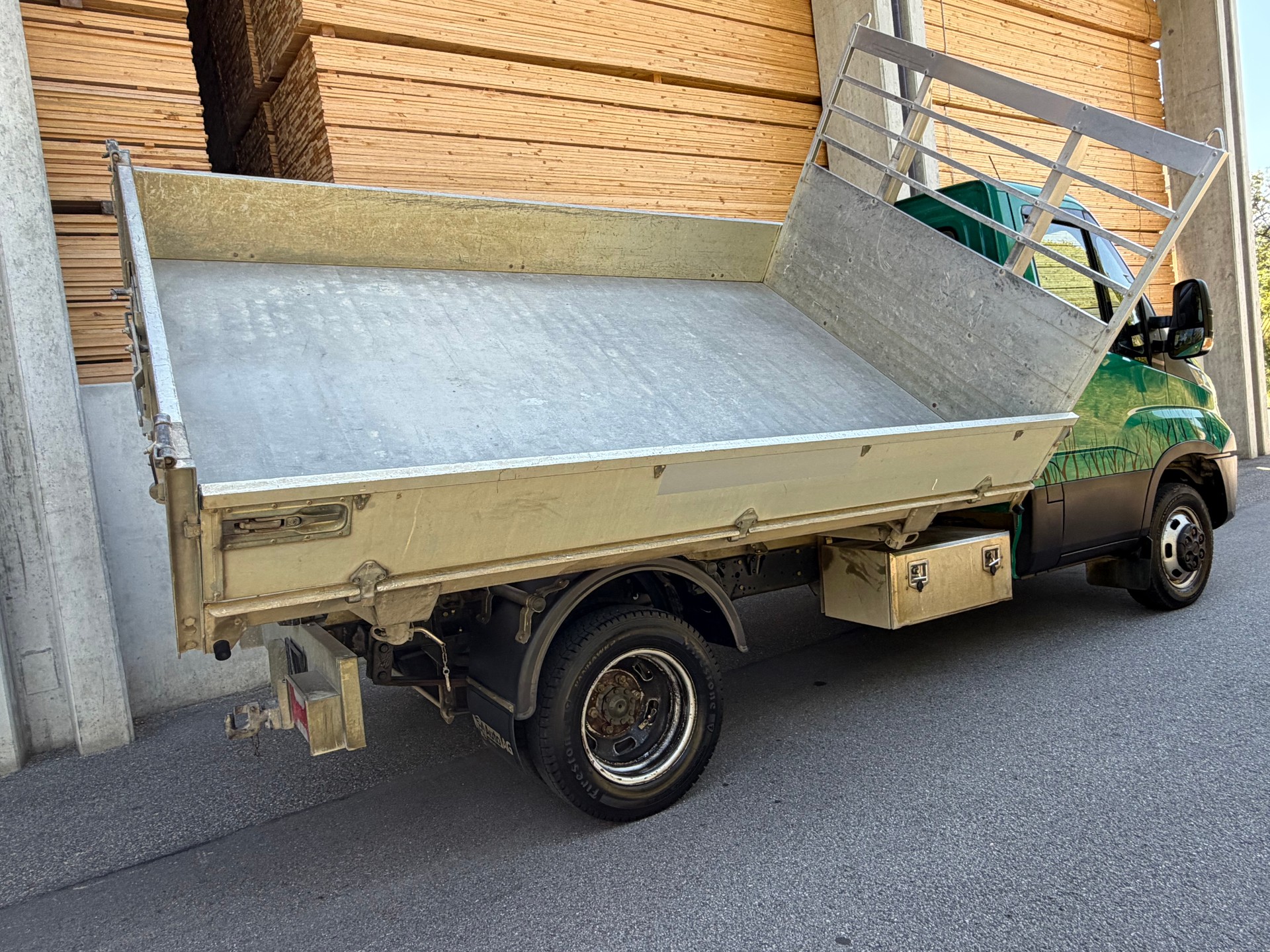 IVECO 35 C 16 A8-image-8