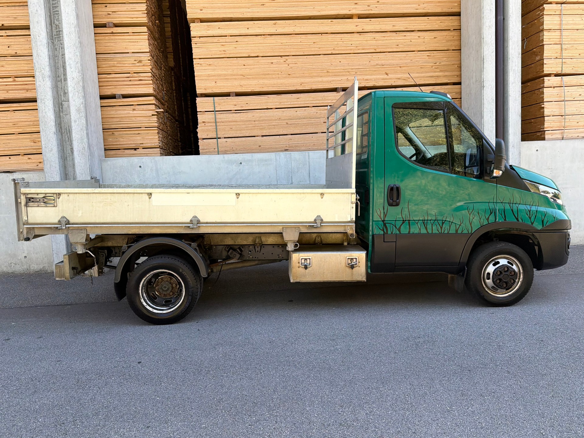 IVECO 35 C 16 A8-image-9