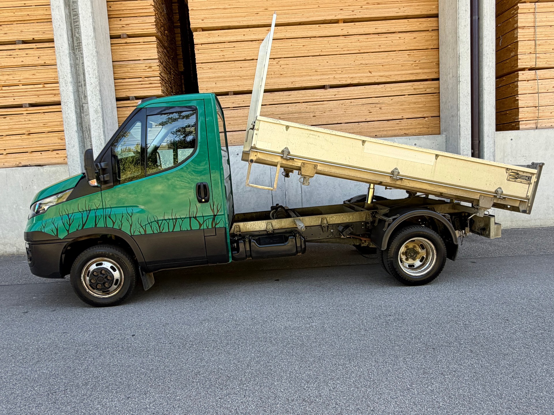 IVECO 35 C 16 A8-image-4