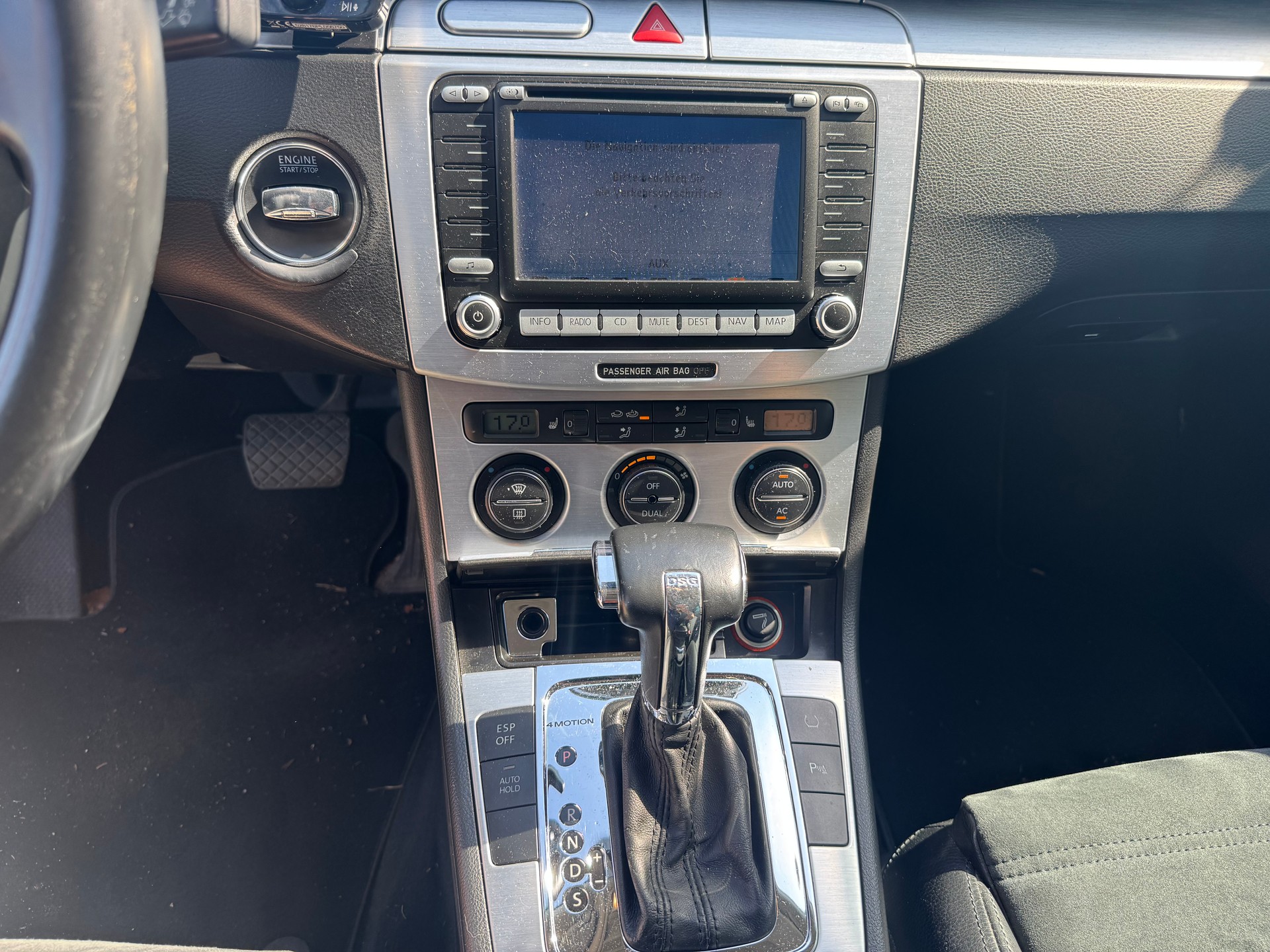 VW Passat Variant 3.2 V6 FSI Highline 4Motion-image-10