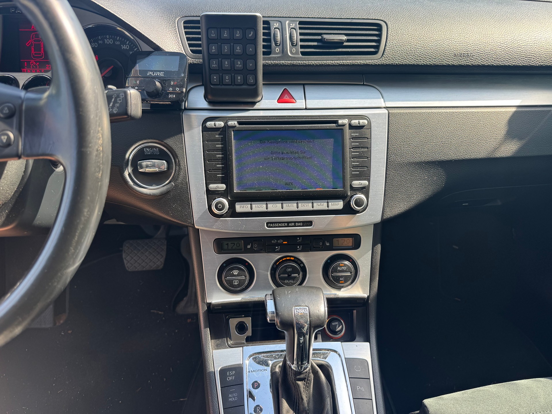 VW Passat Variant 3.2 V6 FSI Highline 4Motion-image-11