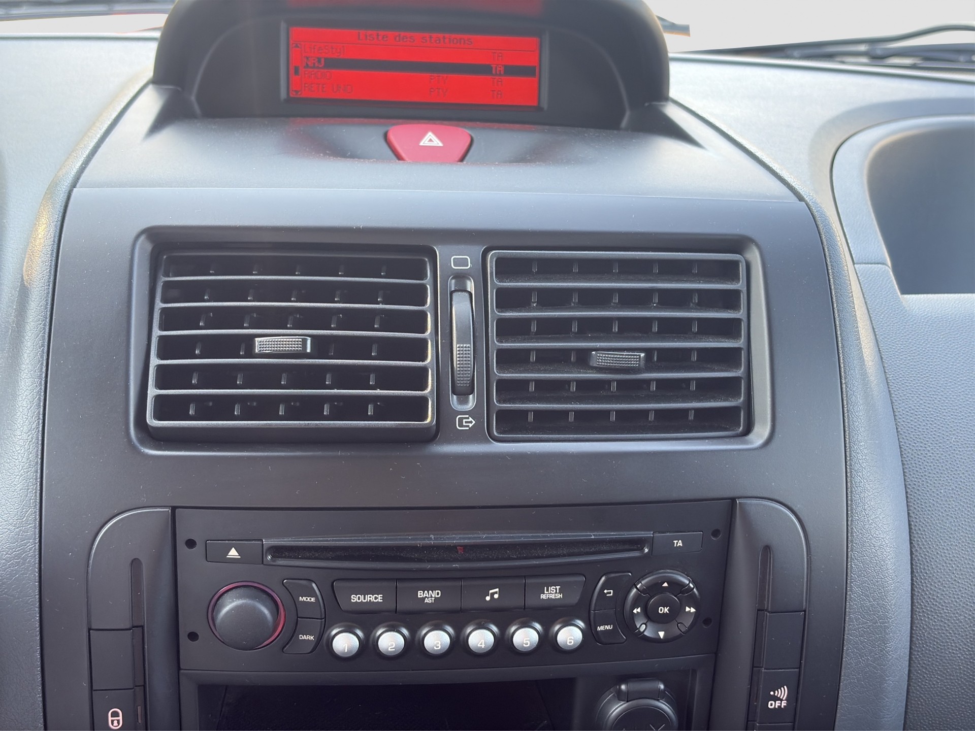 TOYOTA Proace 2.0D Panel Van Terra L2H1-image-10