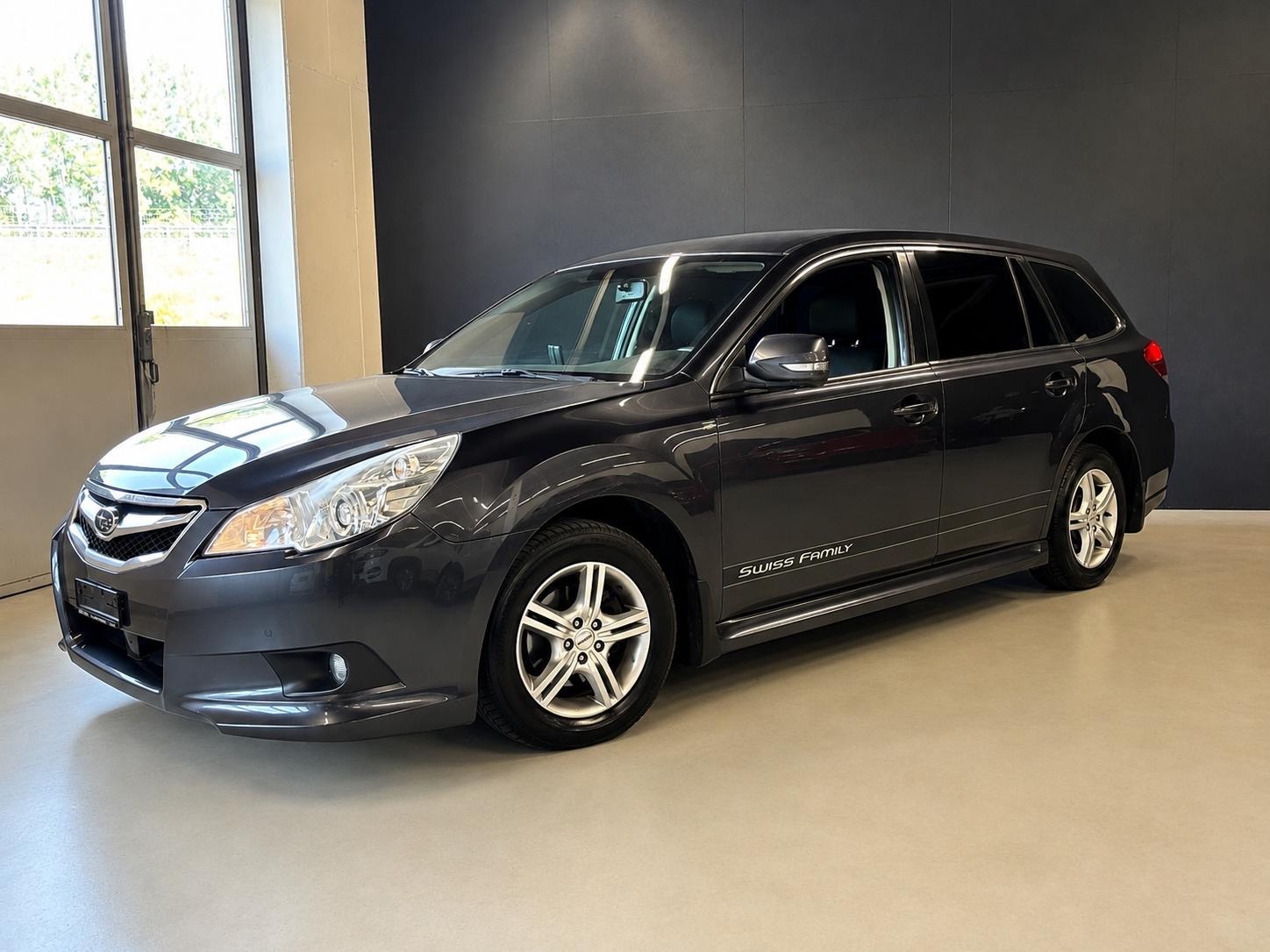 SUBARU Legacy 2.0i Swiss AWD Lineartronic-image-5