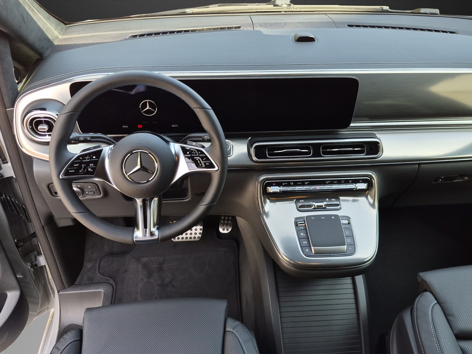 MERCEDES-BENZ V 300 d lang 4Matic Swiss Edition 9G-Tronic-image-10
