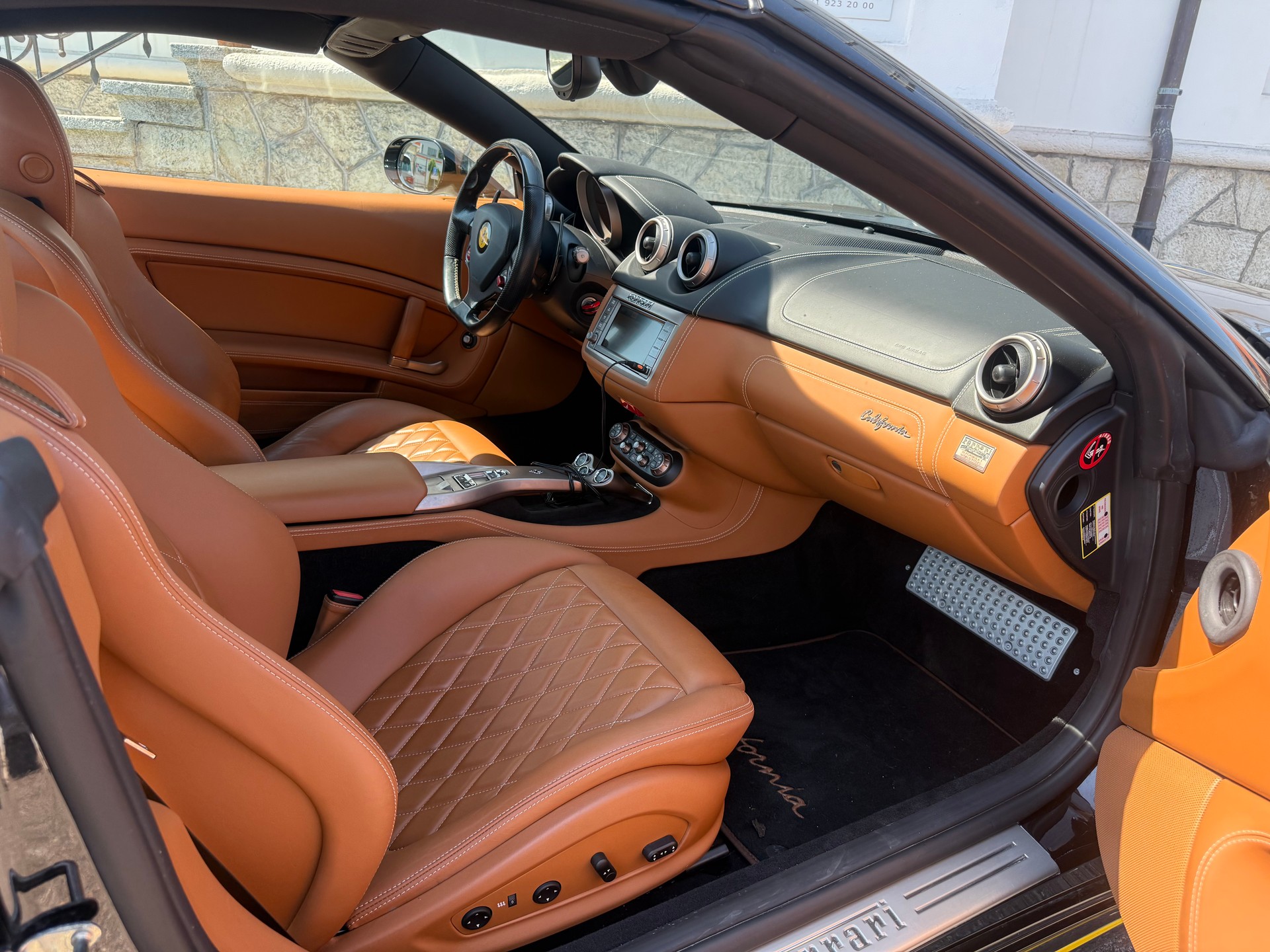 FERRARI California 4.3-image-9