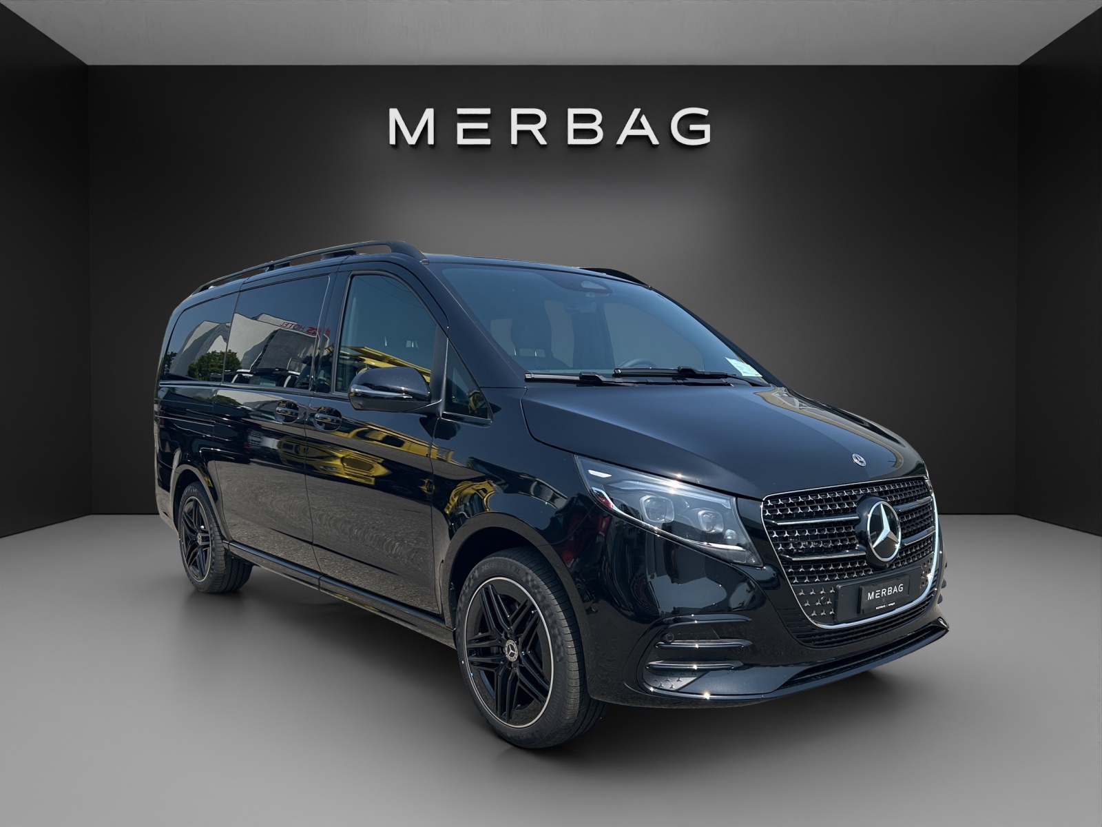 MERCEDES-BENZ V 300 d lang 4Matic Swiss Edition 9G-Tronic-image-0