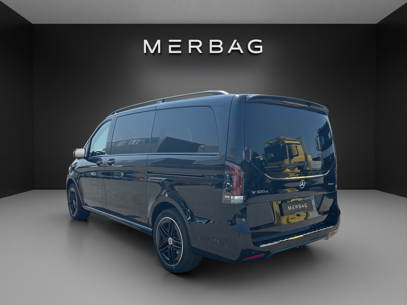 MERCEDES-BENZ V 300 d lang 4Matic Swiss Edition 9G-Tronic-image-3