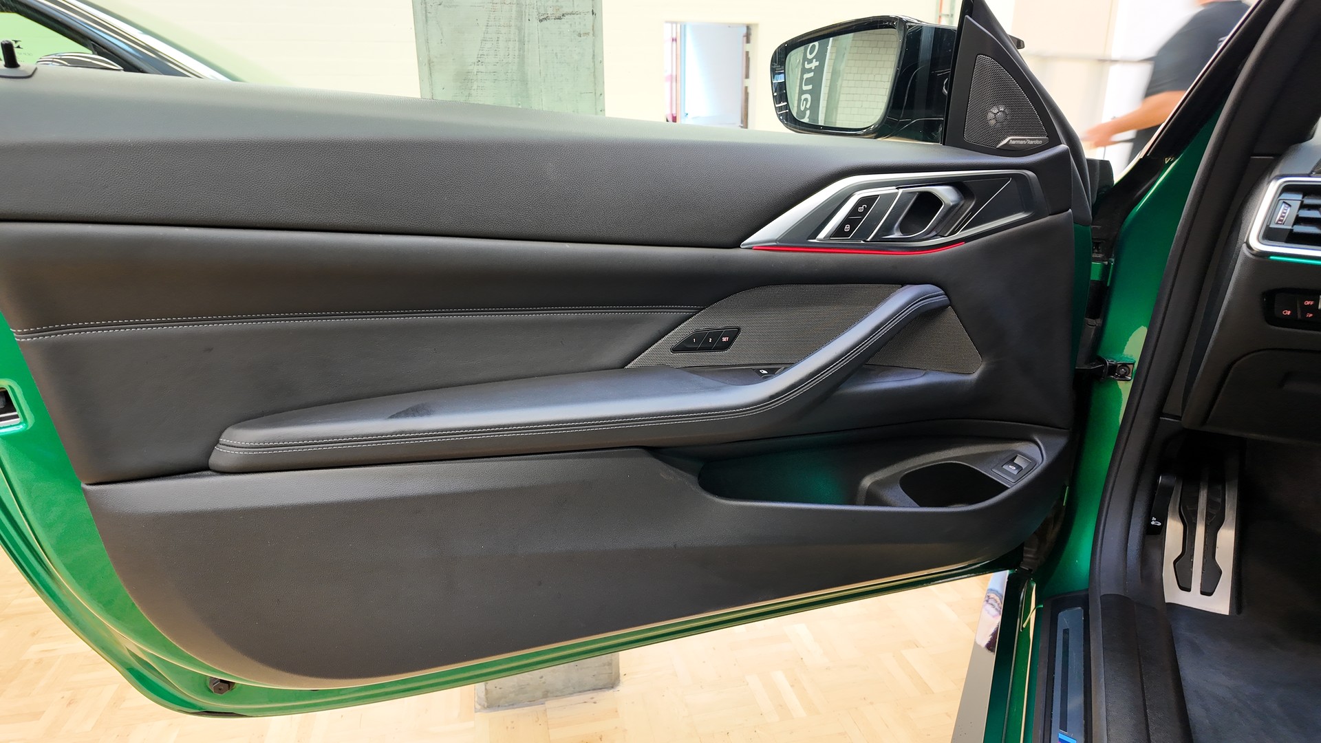 BMW M4 Coupé Competition M xDrive-image-14