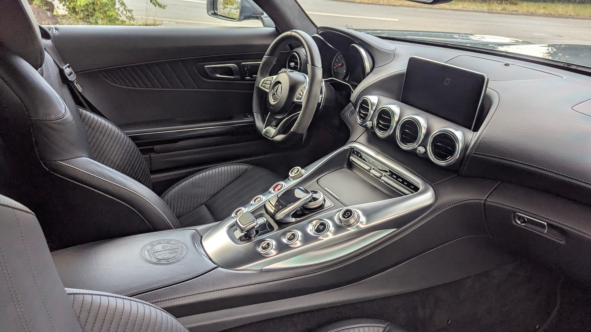 MERCEDES-BENZ AMG GT S-image-11