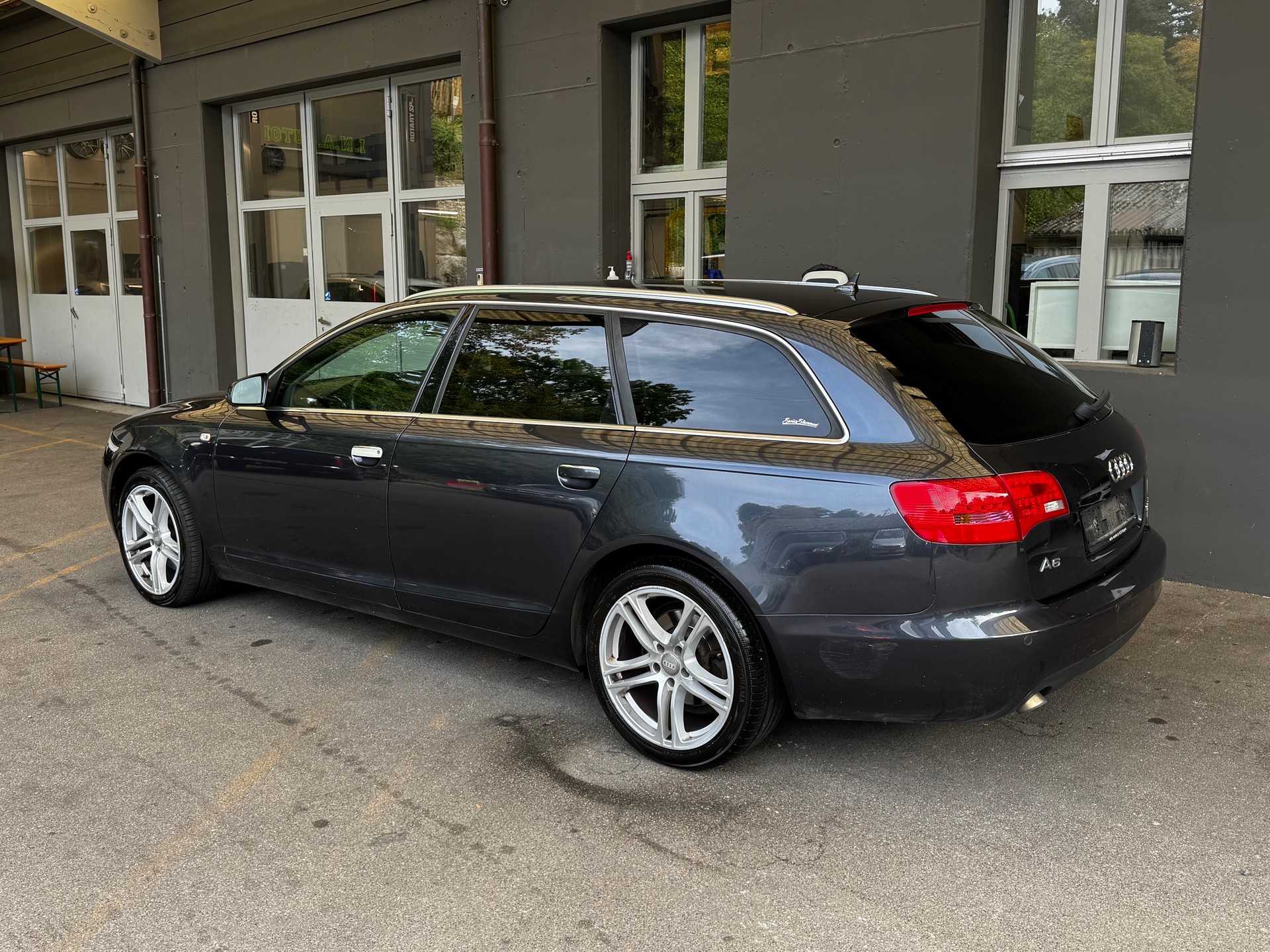 AUDI A6 Avant 3.0 V6 TDI quattro-image-4