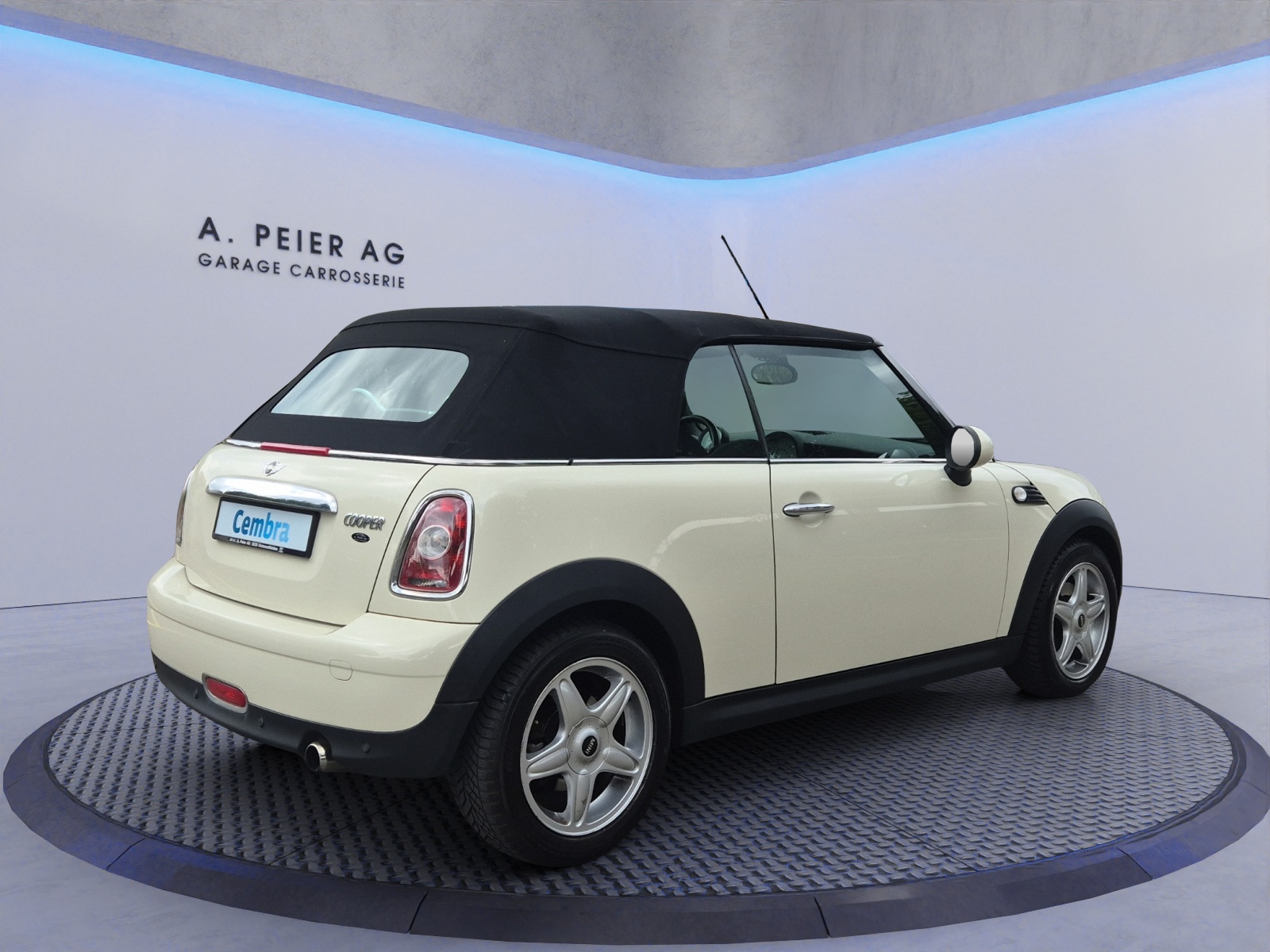 MINI Cooper Cabriolet-image-3
