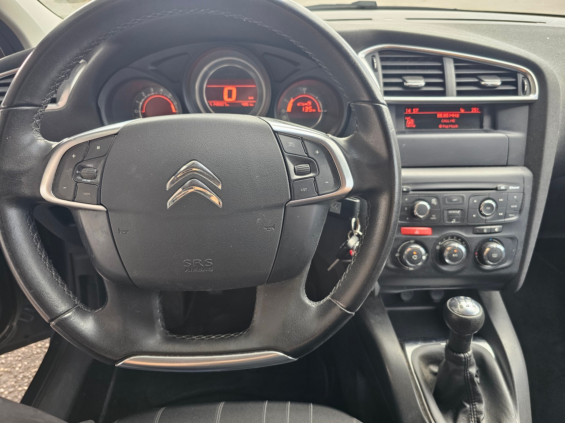 CITROEN C4 Berline 1.4 VTi Attraction-image-8