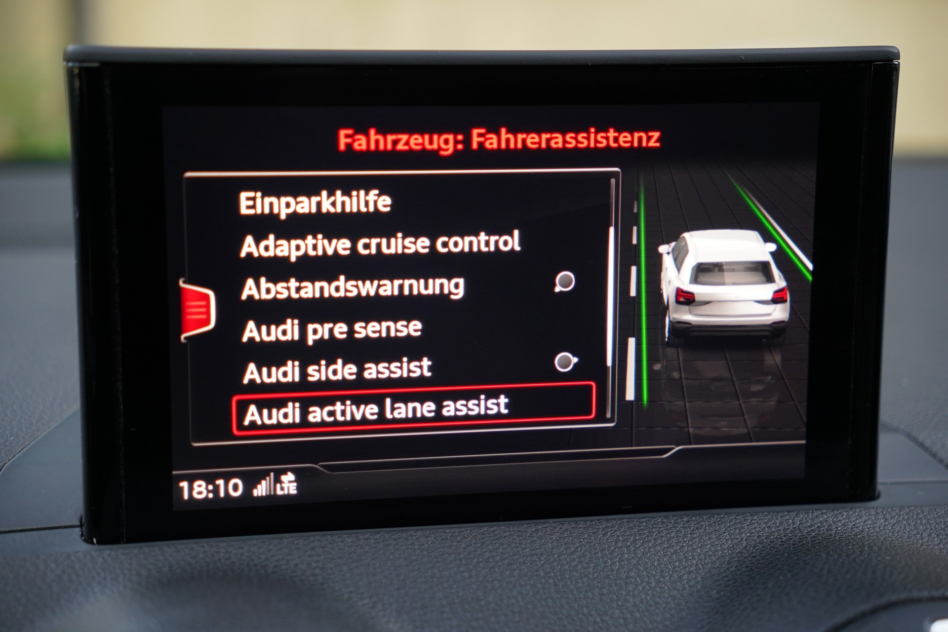 AUDI Q2 1.4 TFSI design S-tronic-image-25