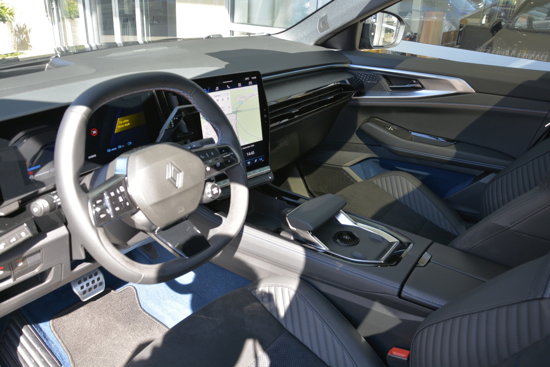 RENAULT RAFALE Atelier Alpine hyper hybrid E-Tech 4x4 300PS plug-in-image-4