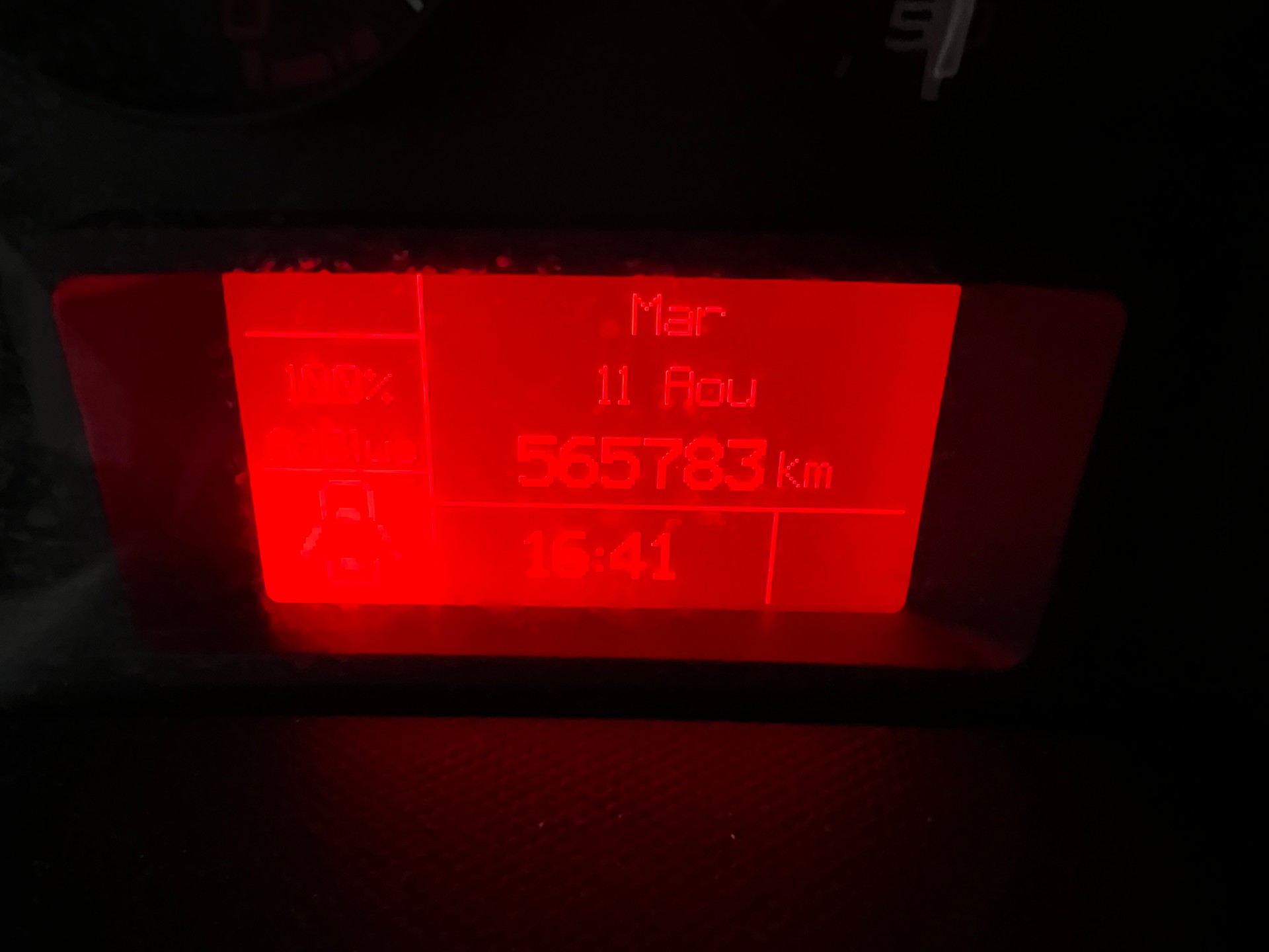 IVECO 35C15 3000cc Diesel , Clima, Euro 6, pont bâché ridelle.-image-14