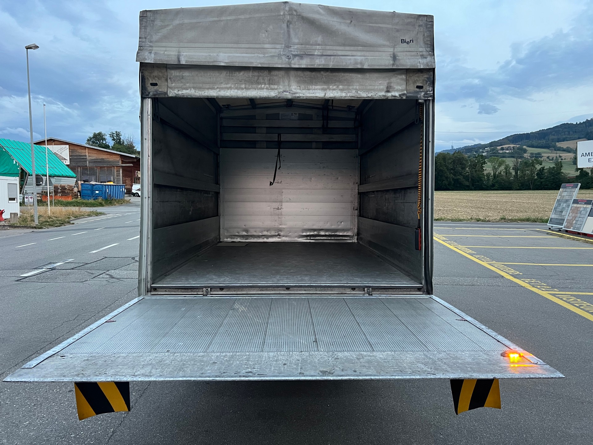 IVECO 35C15 3000cc Diesel , Clima, Euro 6, pont bâché ridelle.-image-8