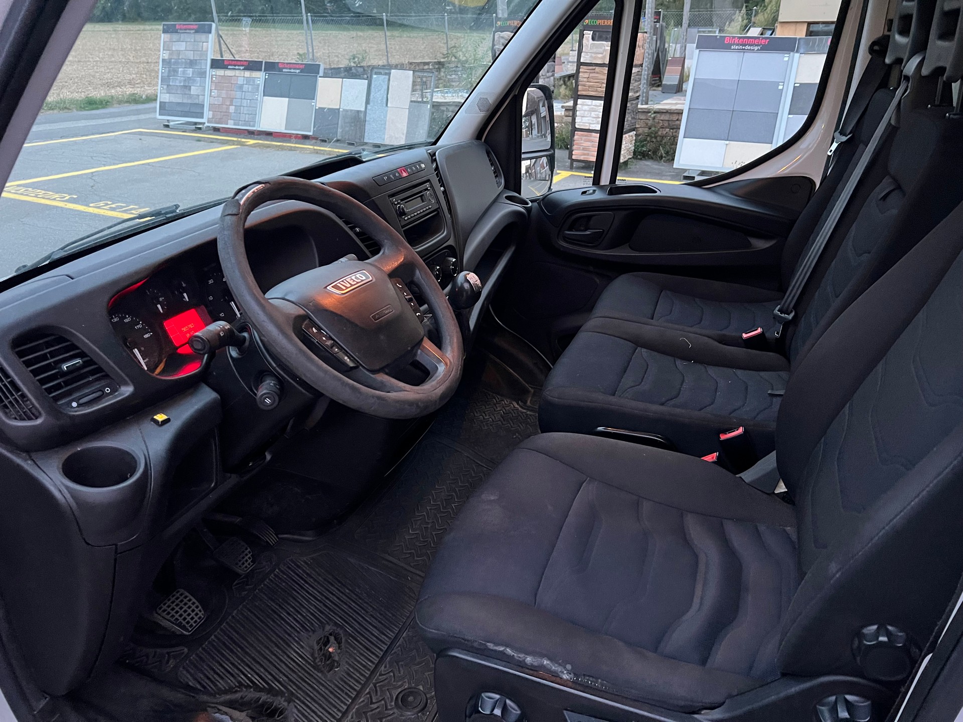 IVECO 35C15 3000cc Diesel , Clima, Euro 6, pont bâché ridelle.-image-10
