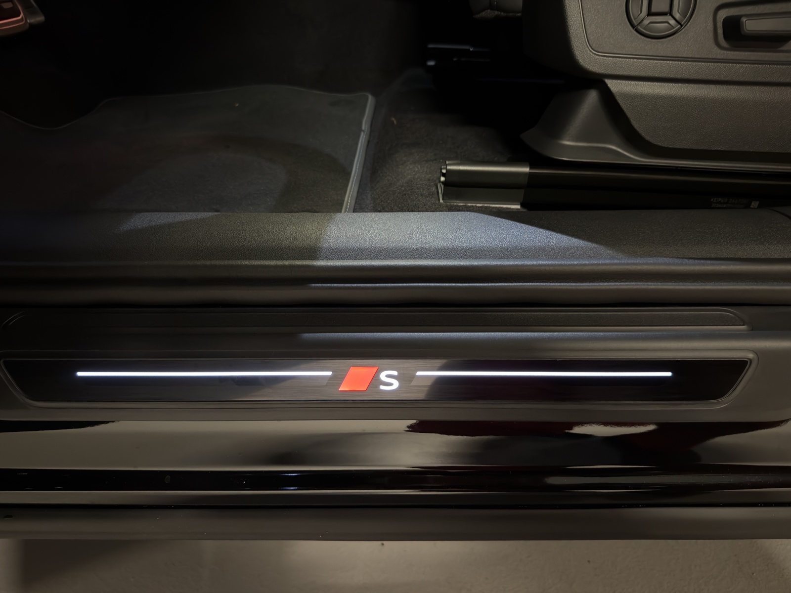 AUDI Q5 TFSI quatto 200 kW S-tronic-image-19