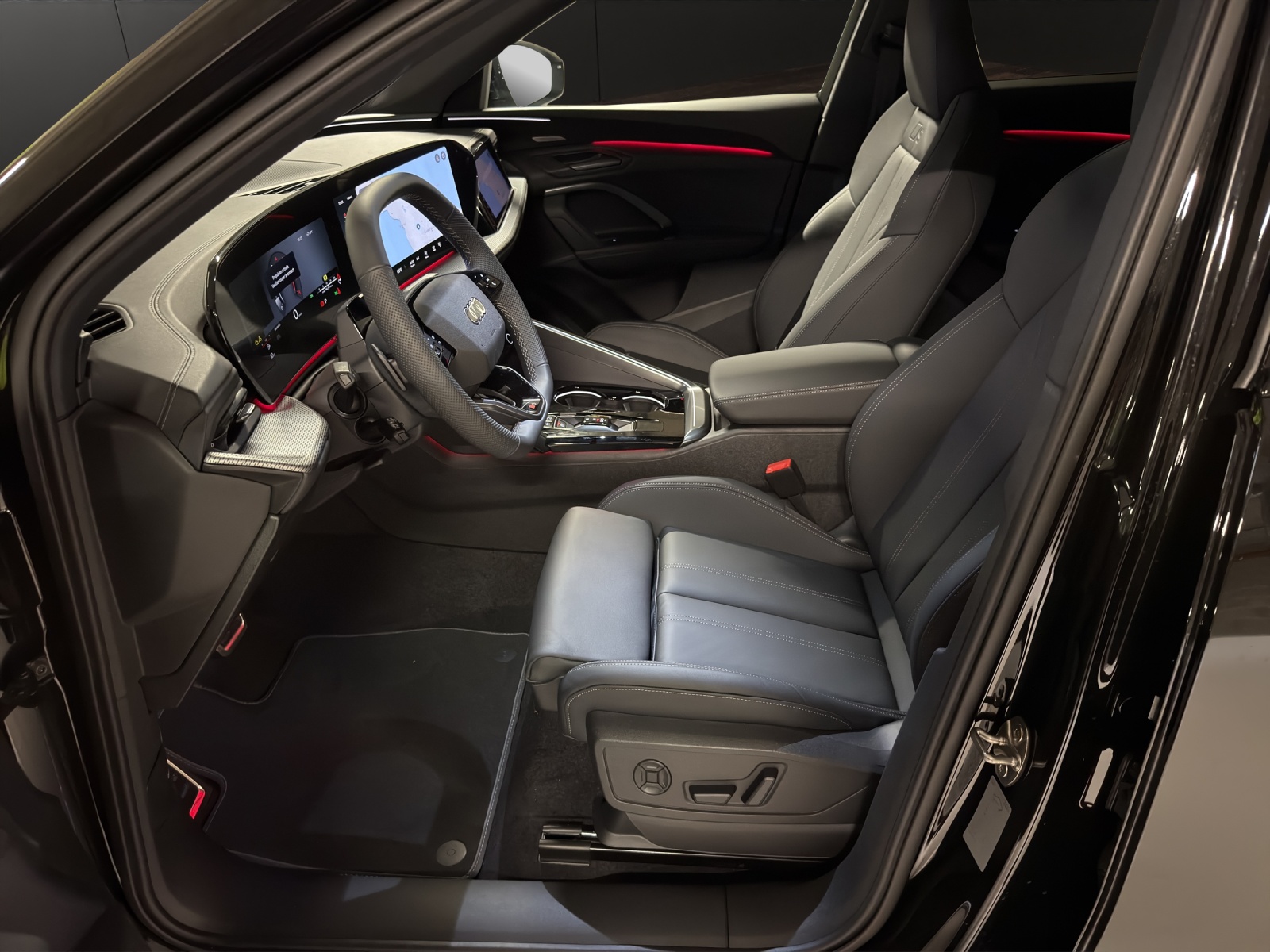AUDI Q5 TFSI quatto 200 kW S-tronic-image-5