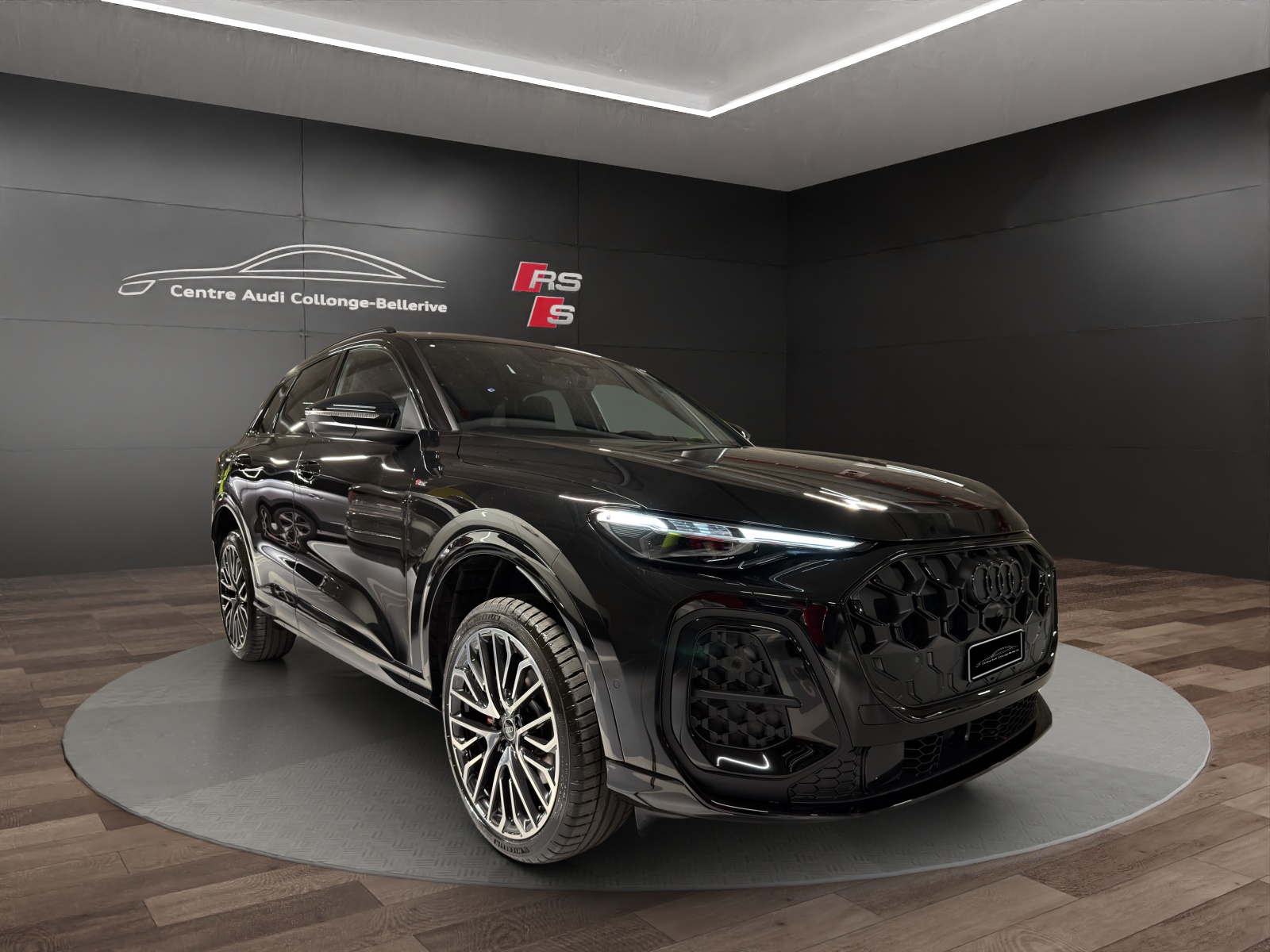 AUDI Q5 TFSI quatto 200 kW S-tronic-image-4