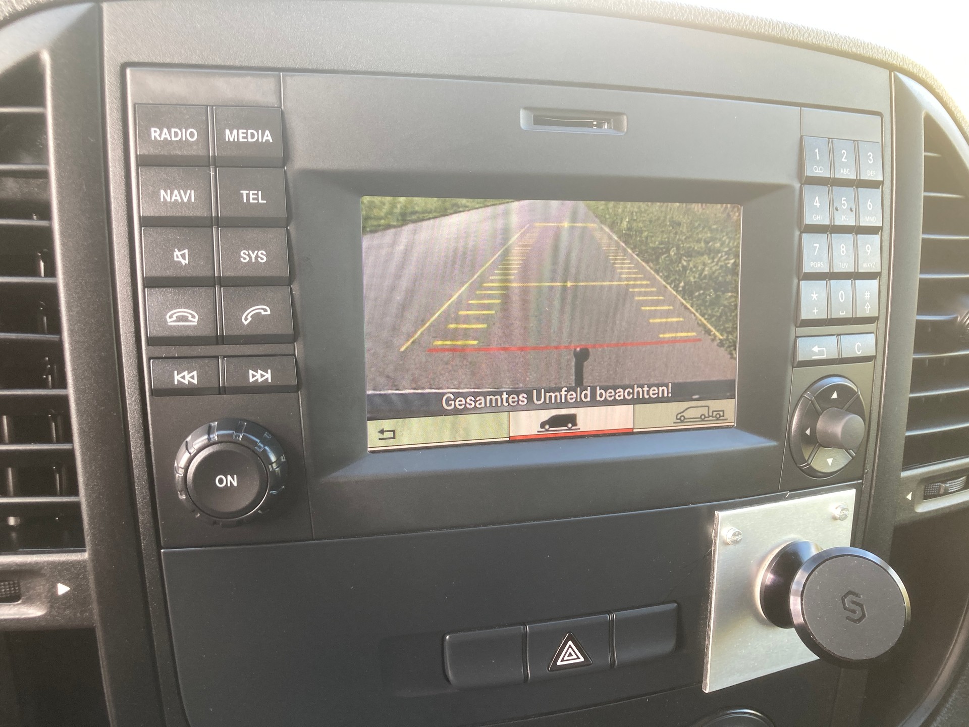 MERCEDES-BENZ Vito 111 BlueTec Tourer L mit Anhängerkupplung-image-15