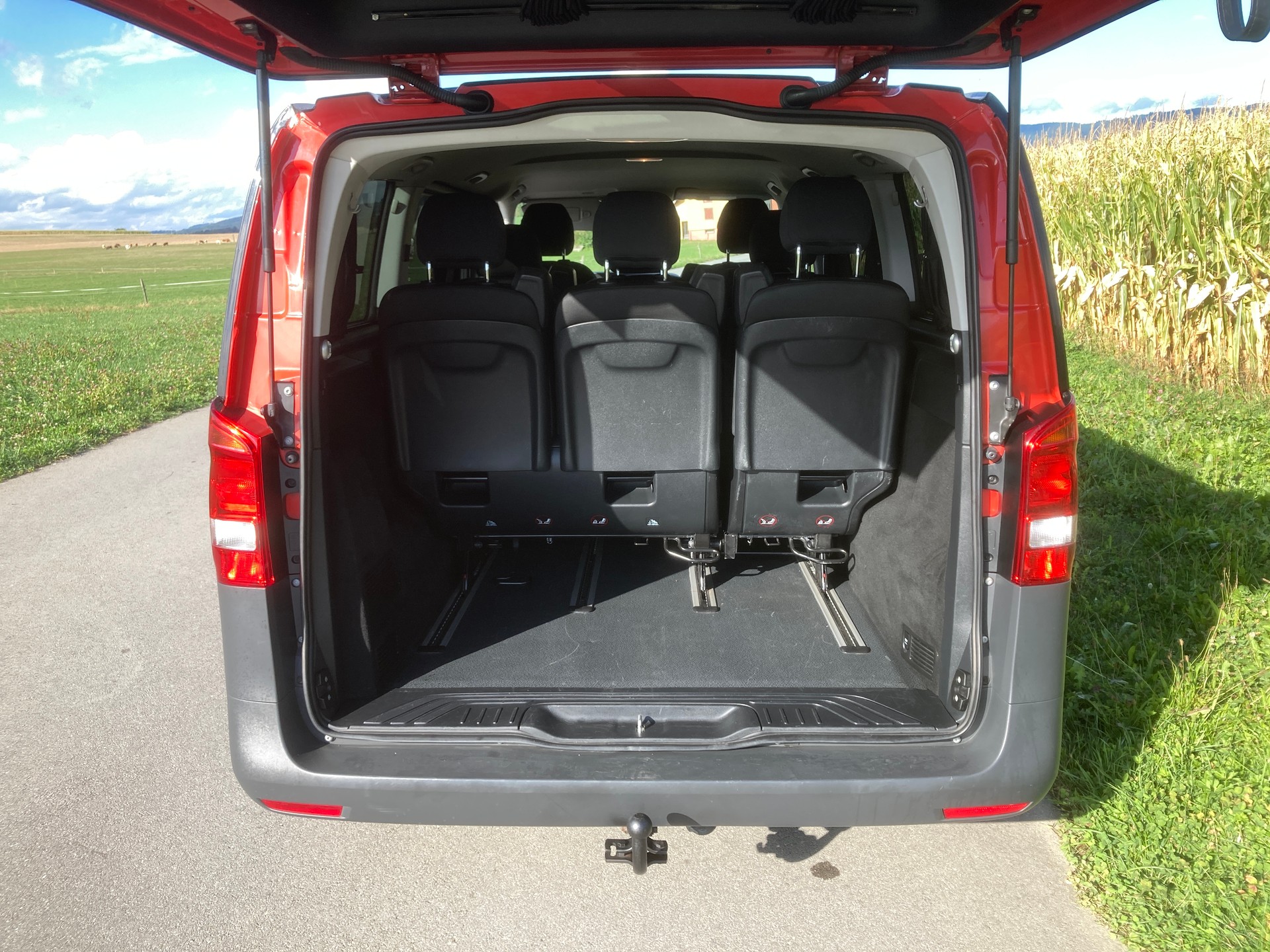 MERCEDES-BENZ Vito 111 BlueTec Tourer L mit Anhängerkupplung-image-6