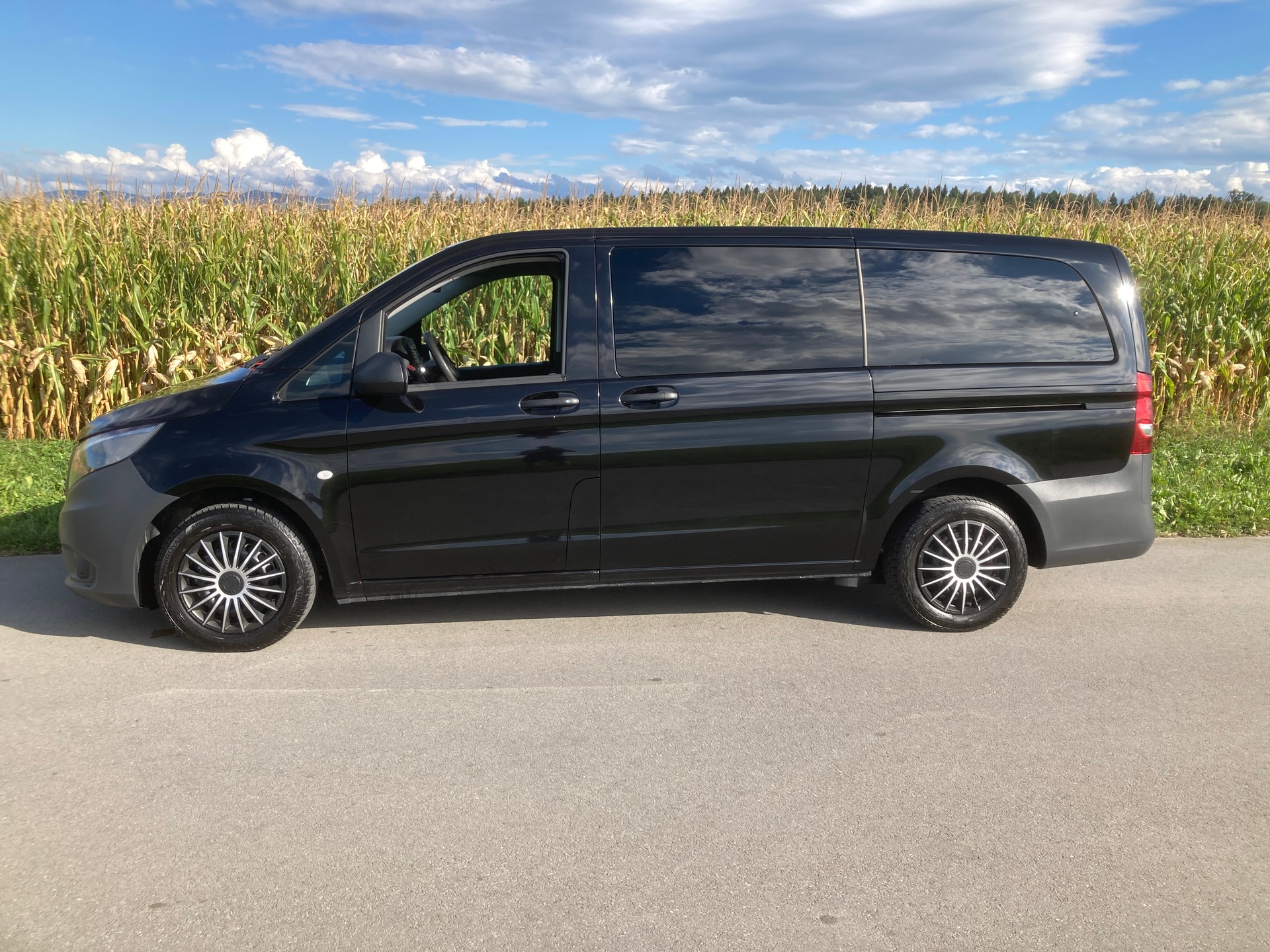 MERCEDES-BENZ Vito 111 BlueTec Tourer L mit Anhängerkupplung-image-4