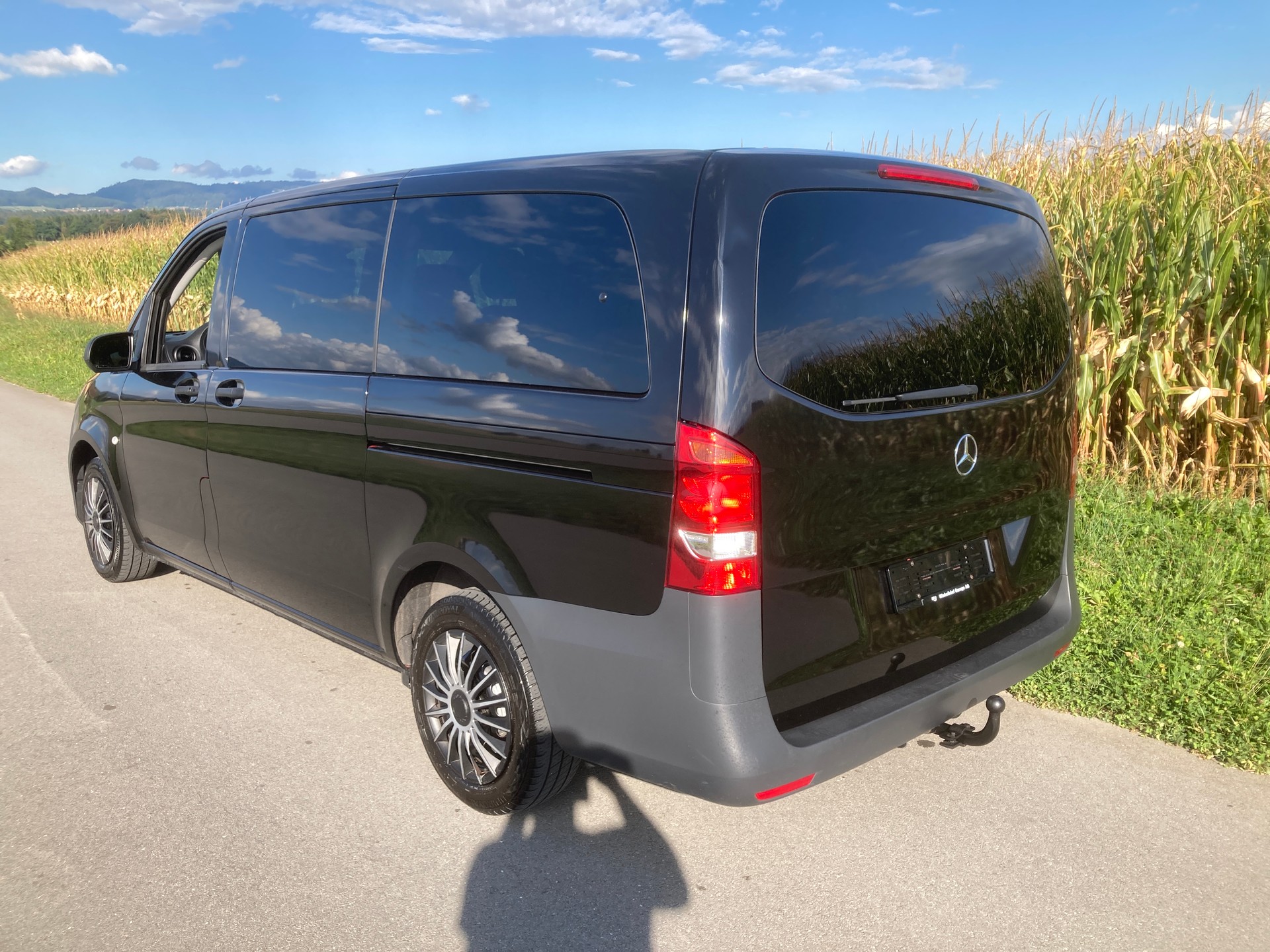 MERCEDES-BENZ Vito 111 BlueTec Tourer L mit Anhängerkupplung-image-3