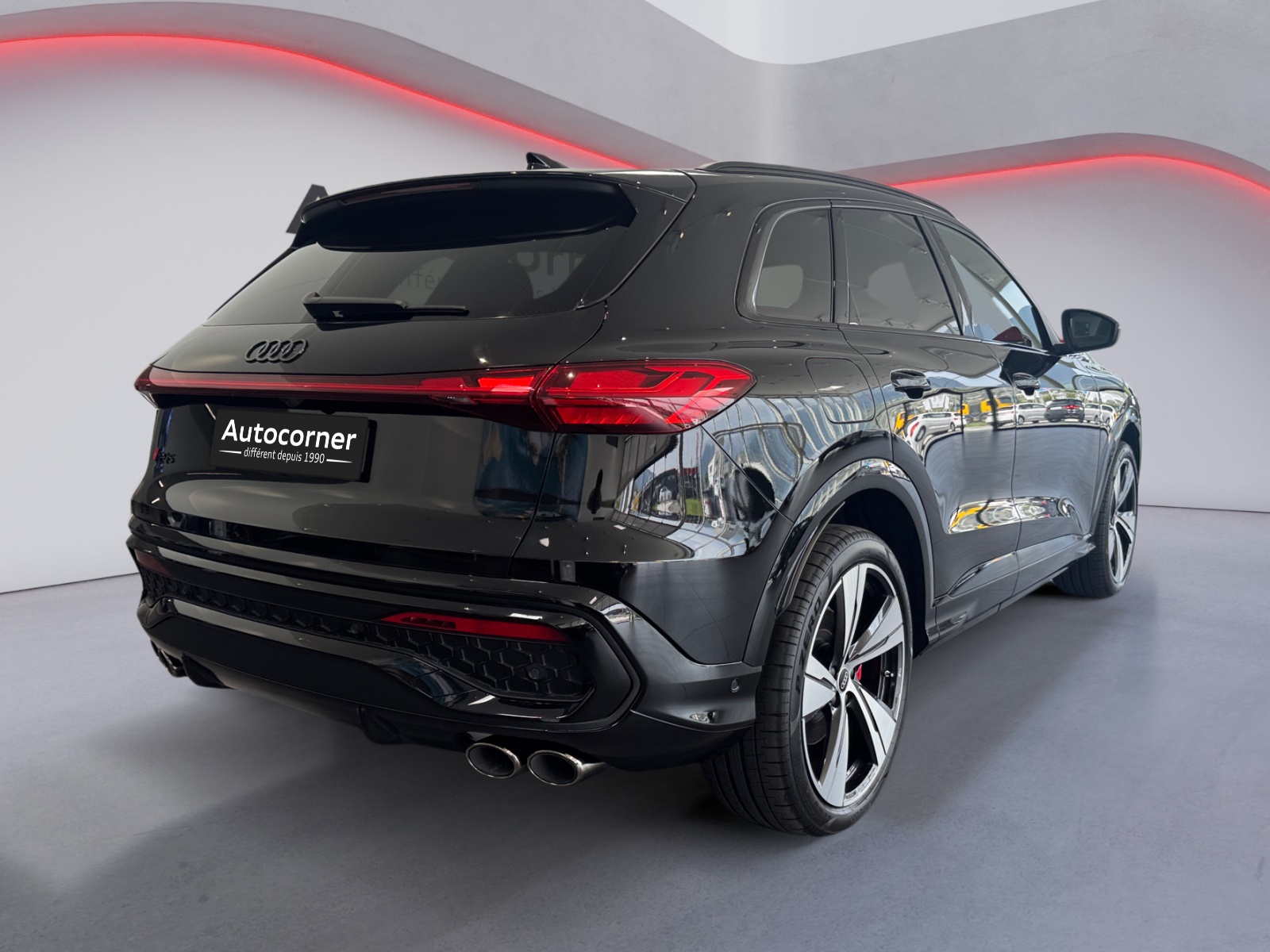 AUDI SQ5 TFSI quattro S-tronic-image-4