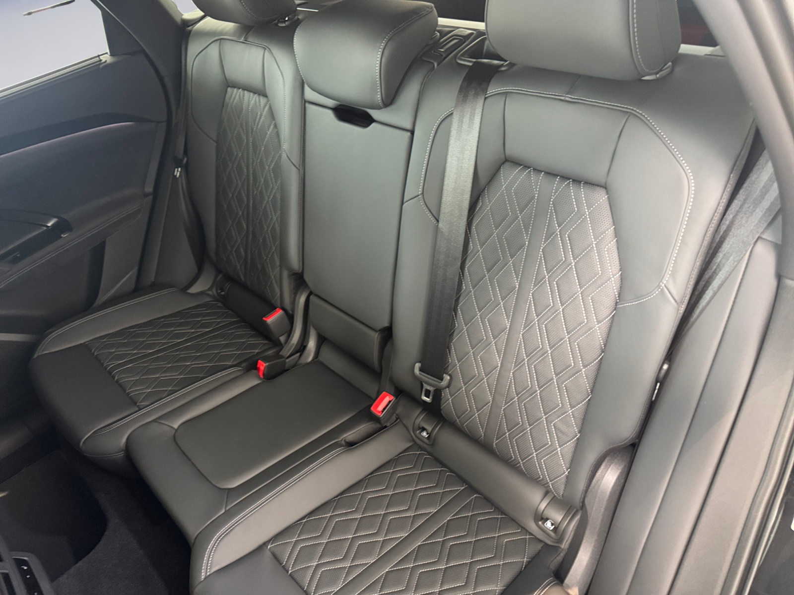 AUDI SQ5 TFSI quattro S-tronic-image-12