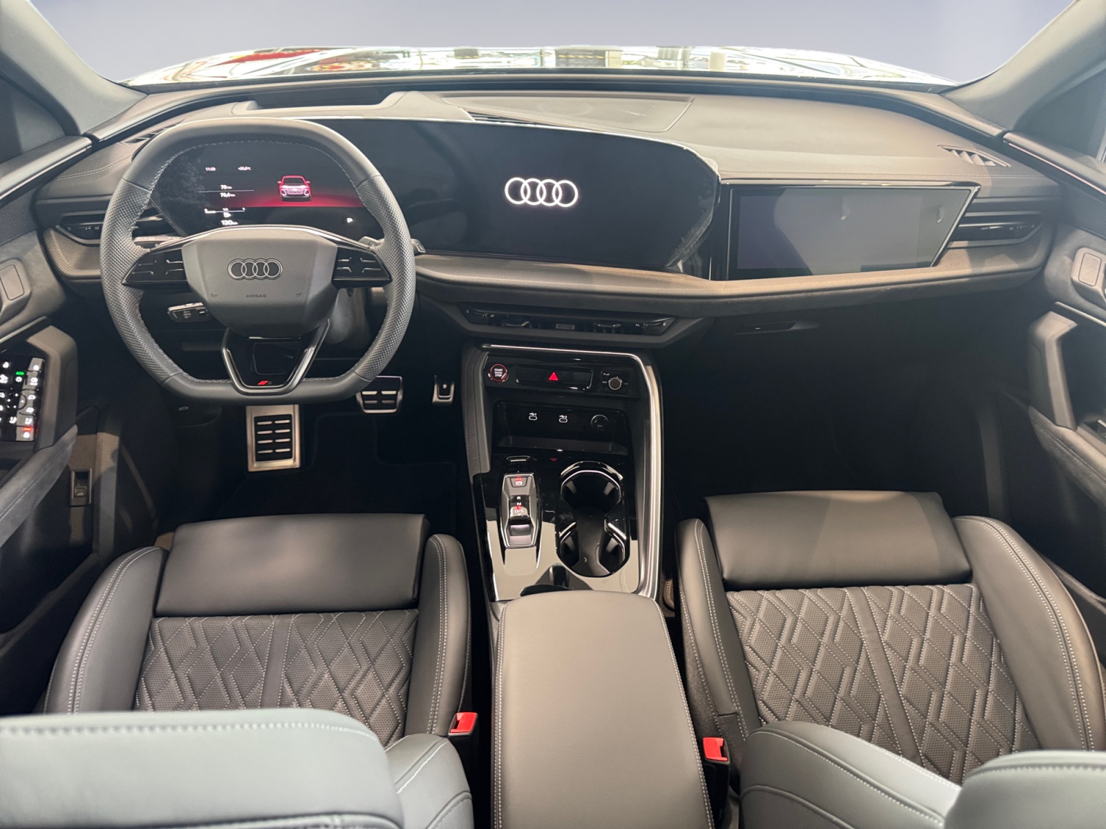 AUDI SQ5 TFSI quattro S-tronic-image-9