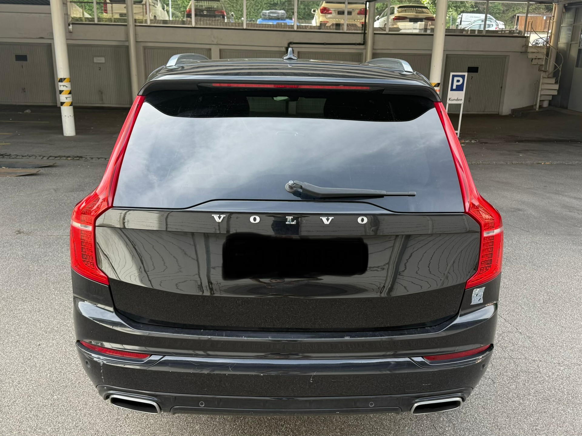 VOLVO XC90 D5 AWD R-Design Geartronic-image-6