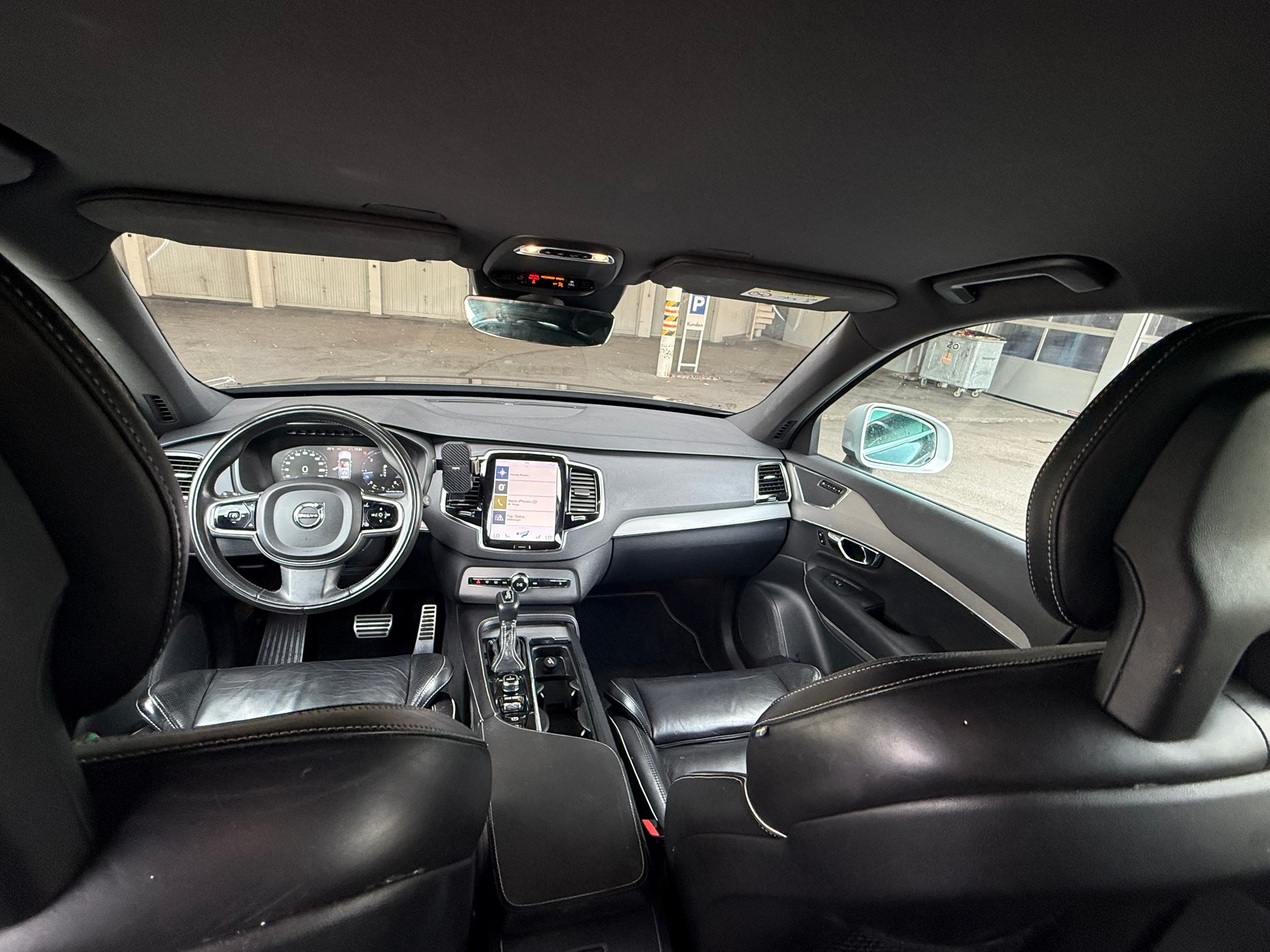 VOLVO XC90 D5 AWD R-Design Geartronic-image-14
