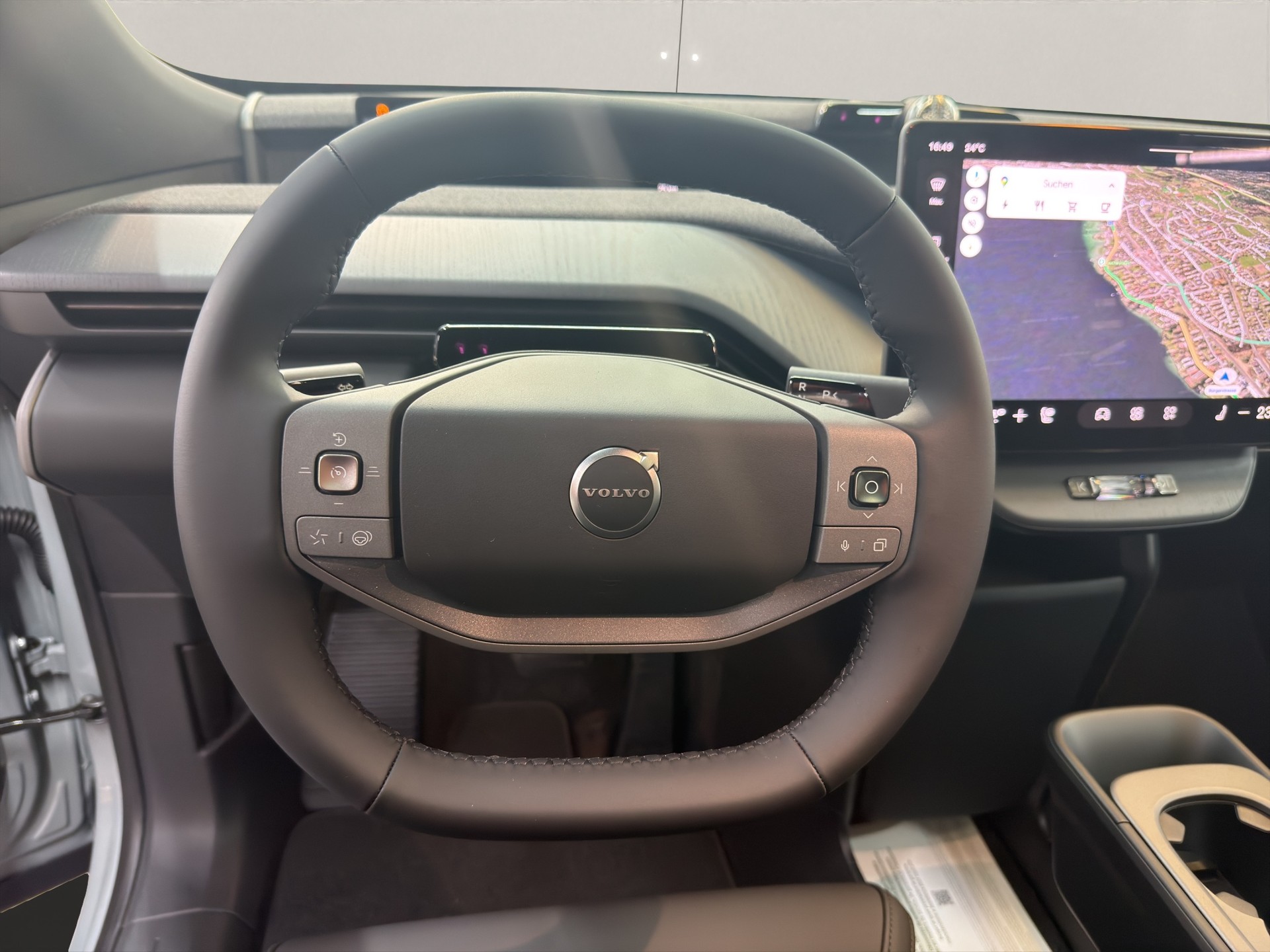 VOLVO EX60 Twin Ultra AWD-image-10