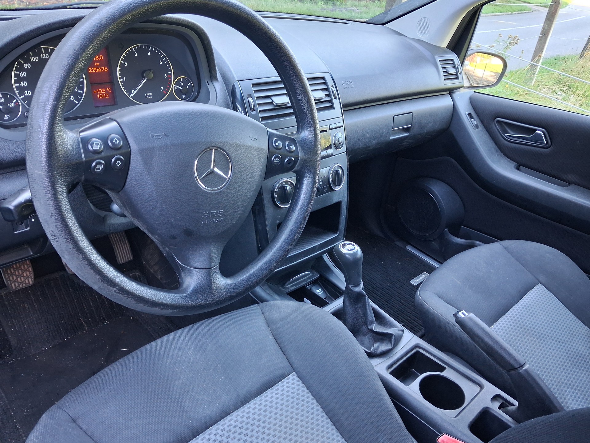 MERCEDES-BENZ A 150 Classic-image-5