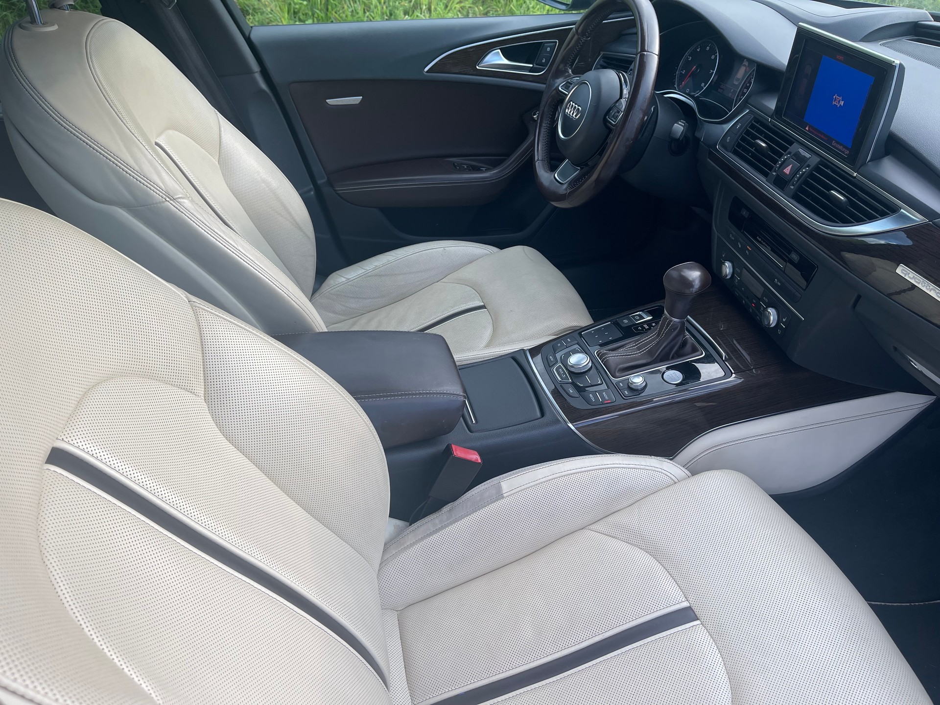 AUDI A6 Avant 3.0 TFSI V6 quattro S-tronic-image-9