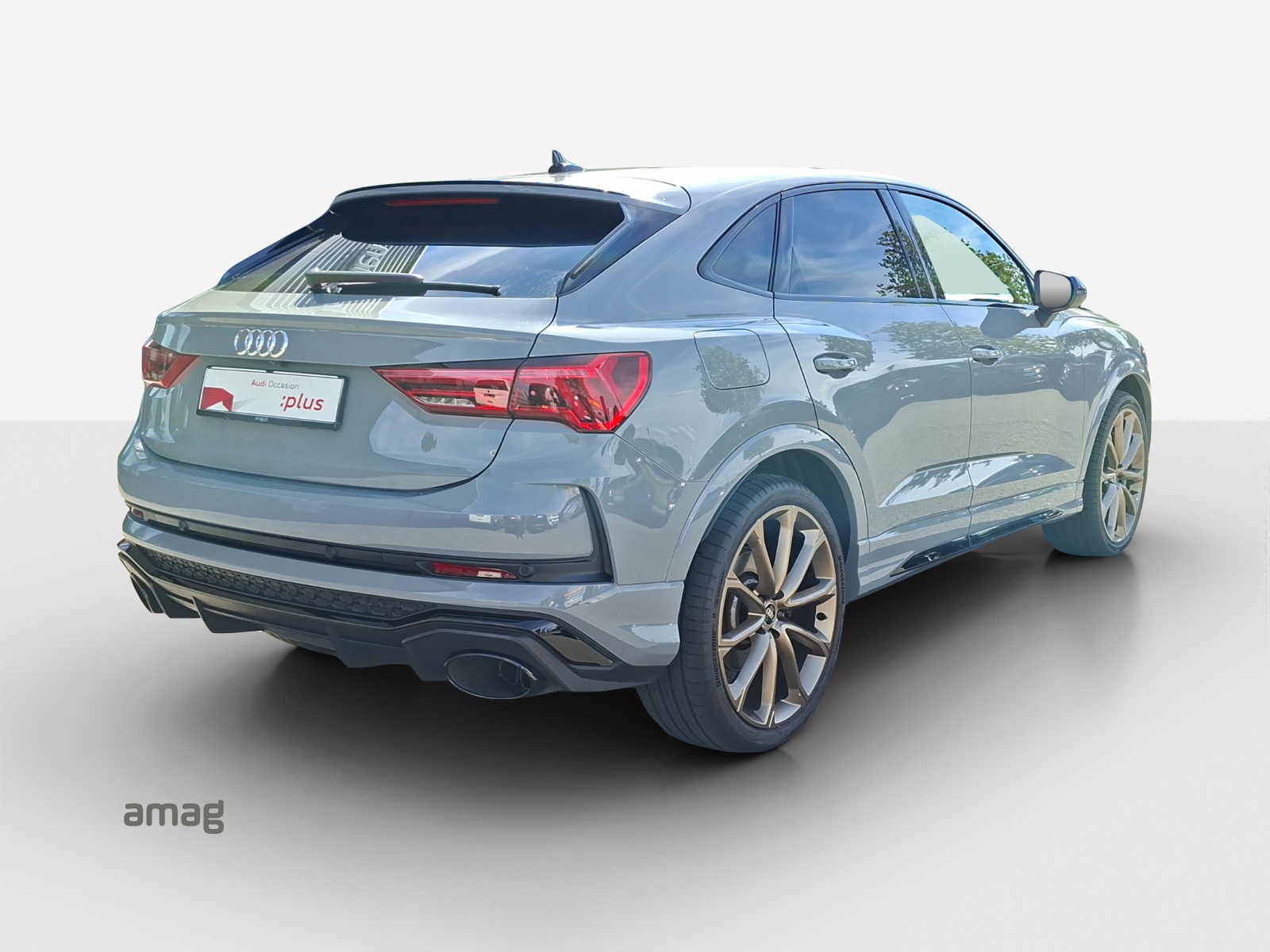 AUDI RS Q3 Sportback quattro S tronic-image-4